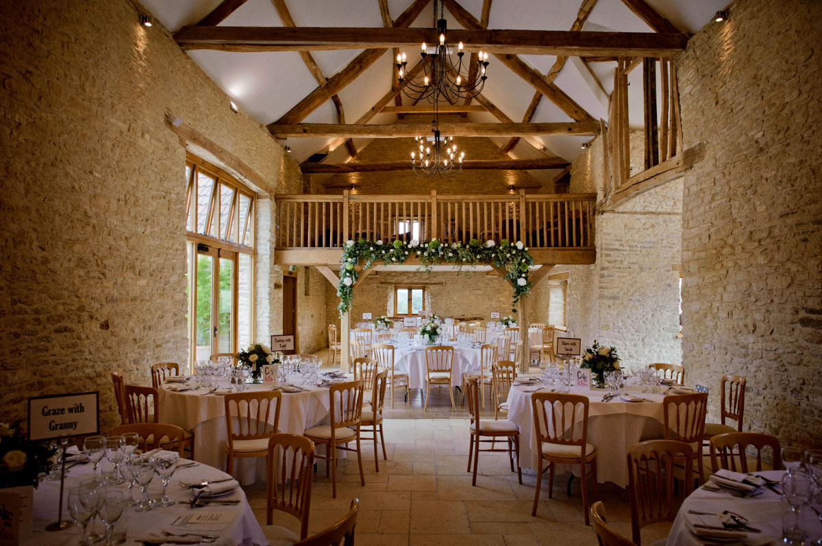 Kingscote-Barn-Wedding-Photographer-024.jpg