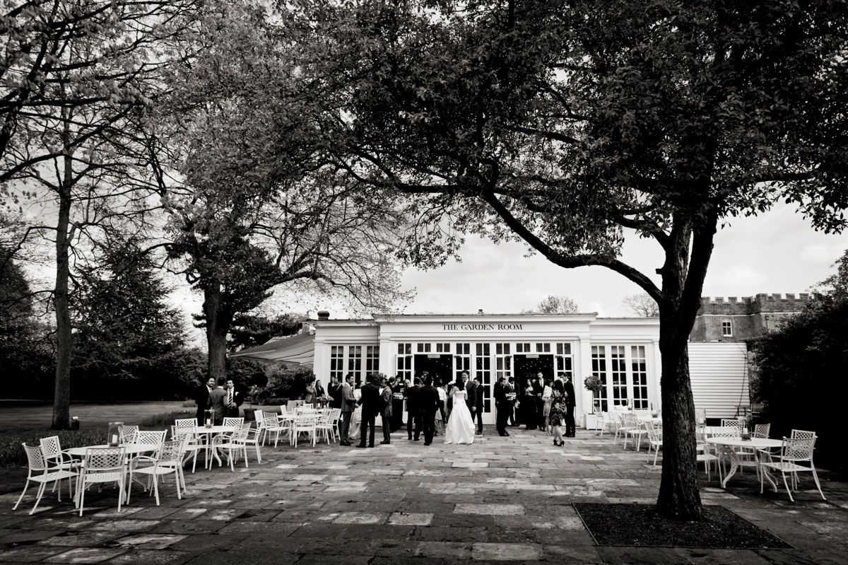 Hampton-Court-Palace-Wedding-Photography-027.jpg