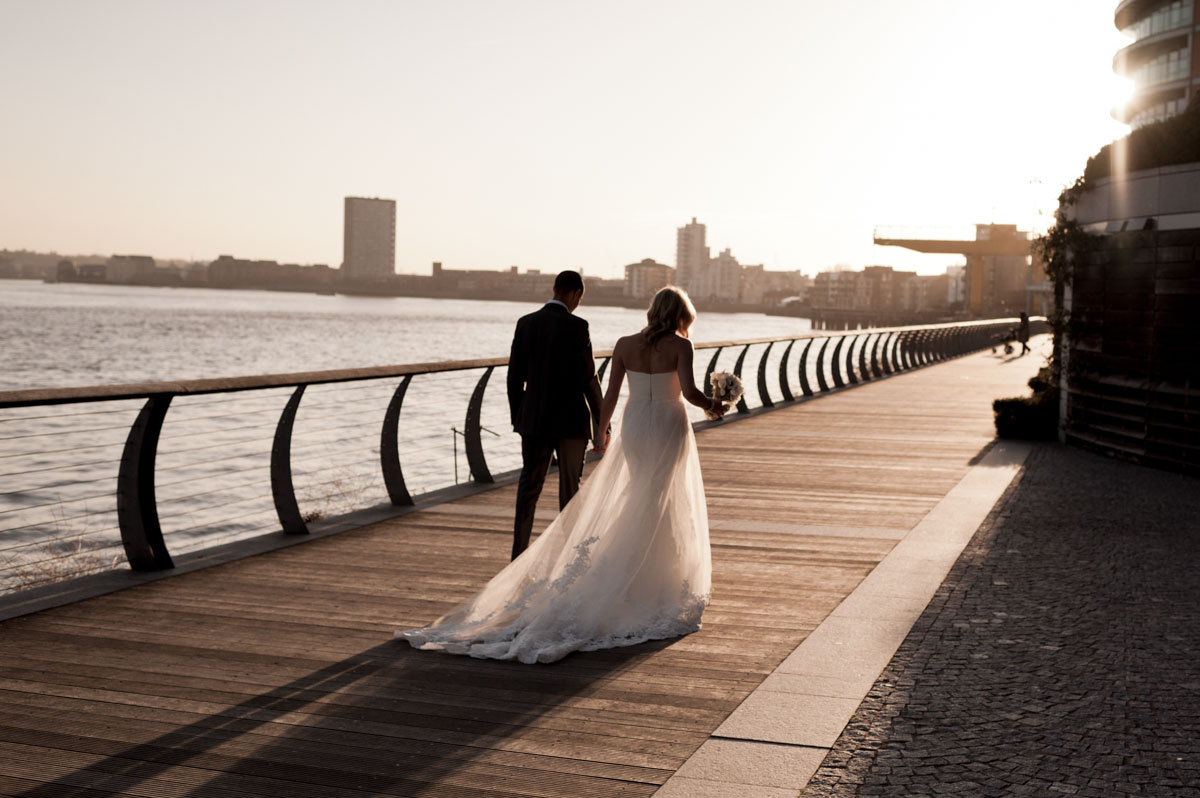 Radisson-Blu-Edwardian-New-Providence-Wharf-Hotel-Wedding-Photography-028.jpg