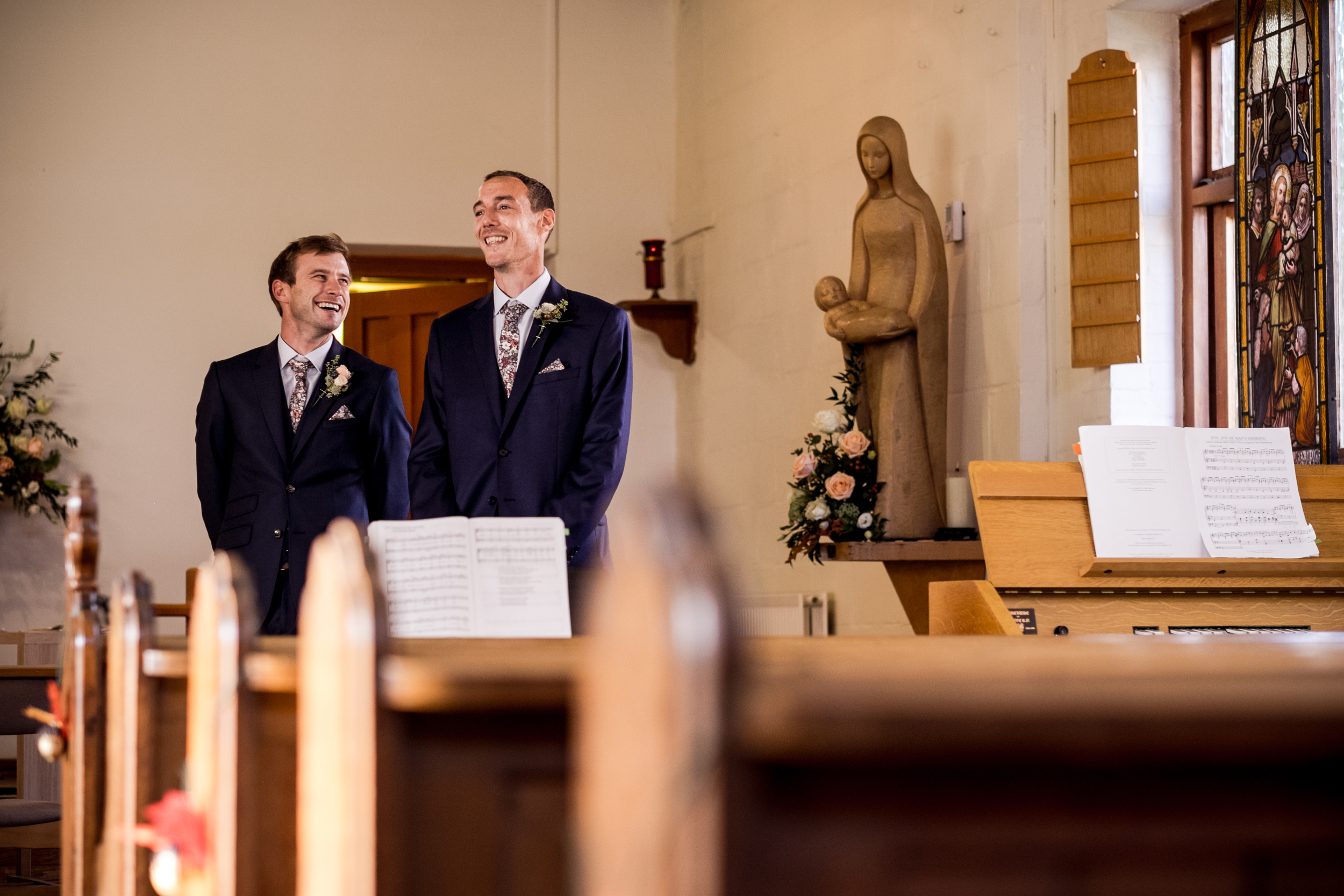 Berkshire reportage wedding photographers 009.jpg