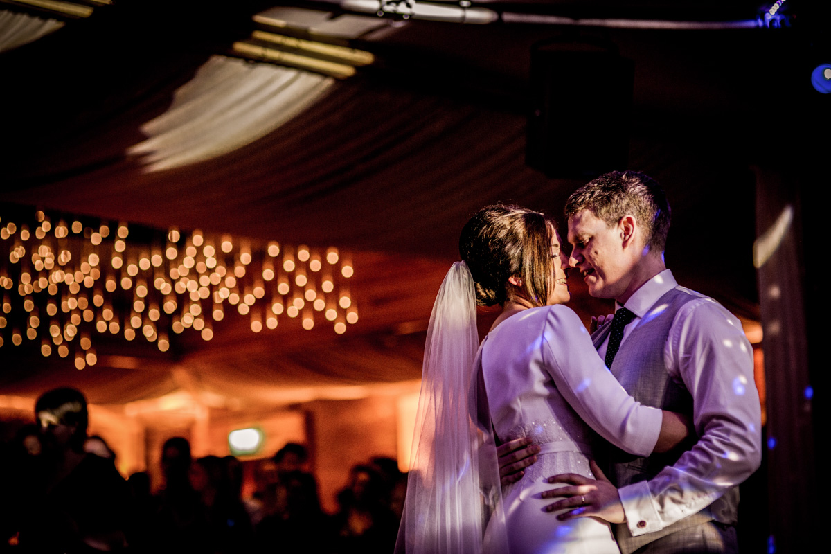 Reportage Wedding Photography Elmore Court 056.jpg