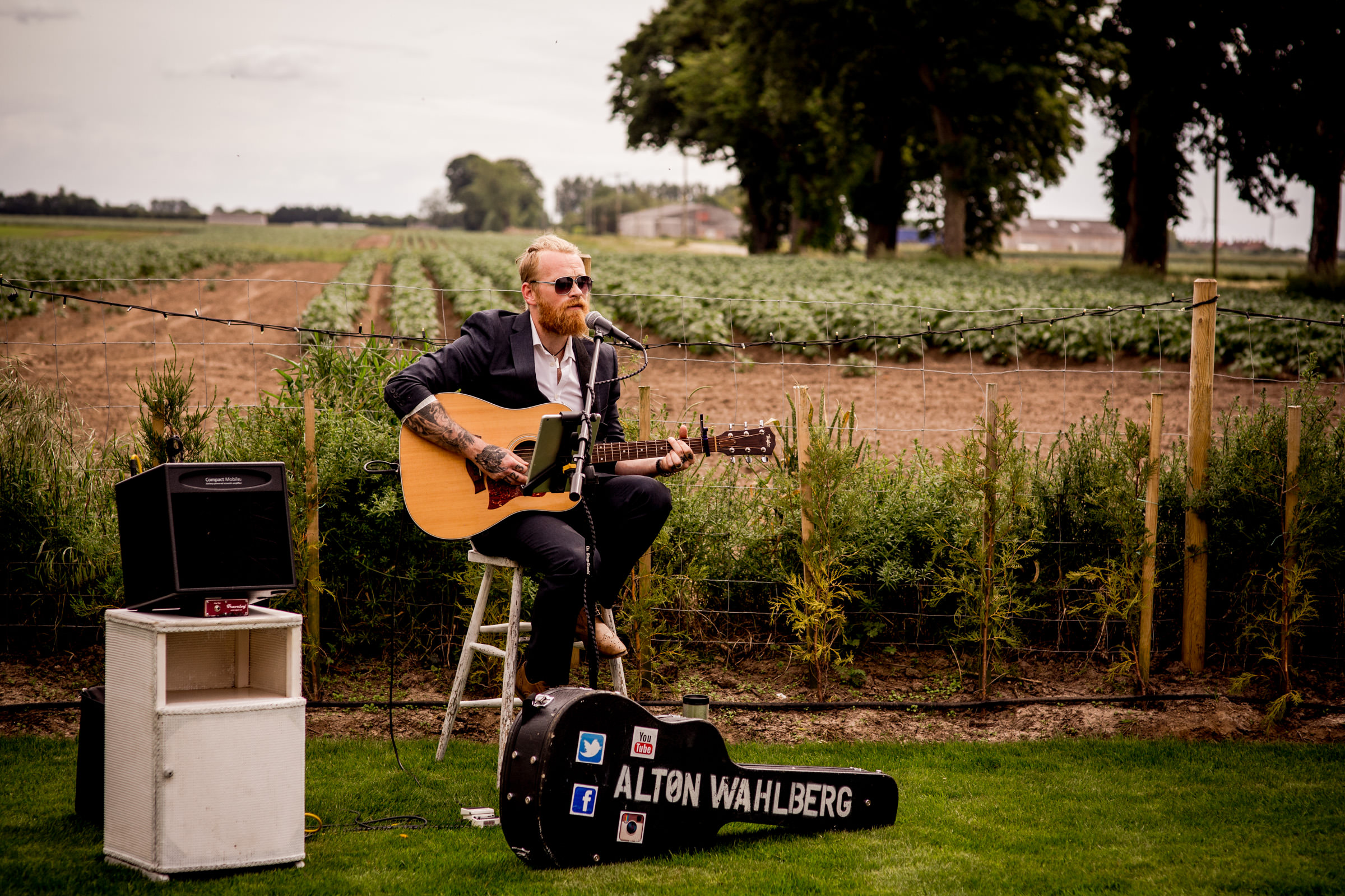 Reportage wedding photographer cambridgeshire_019.jpg