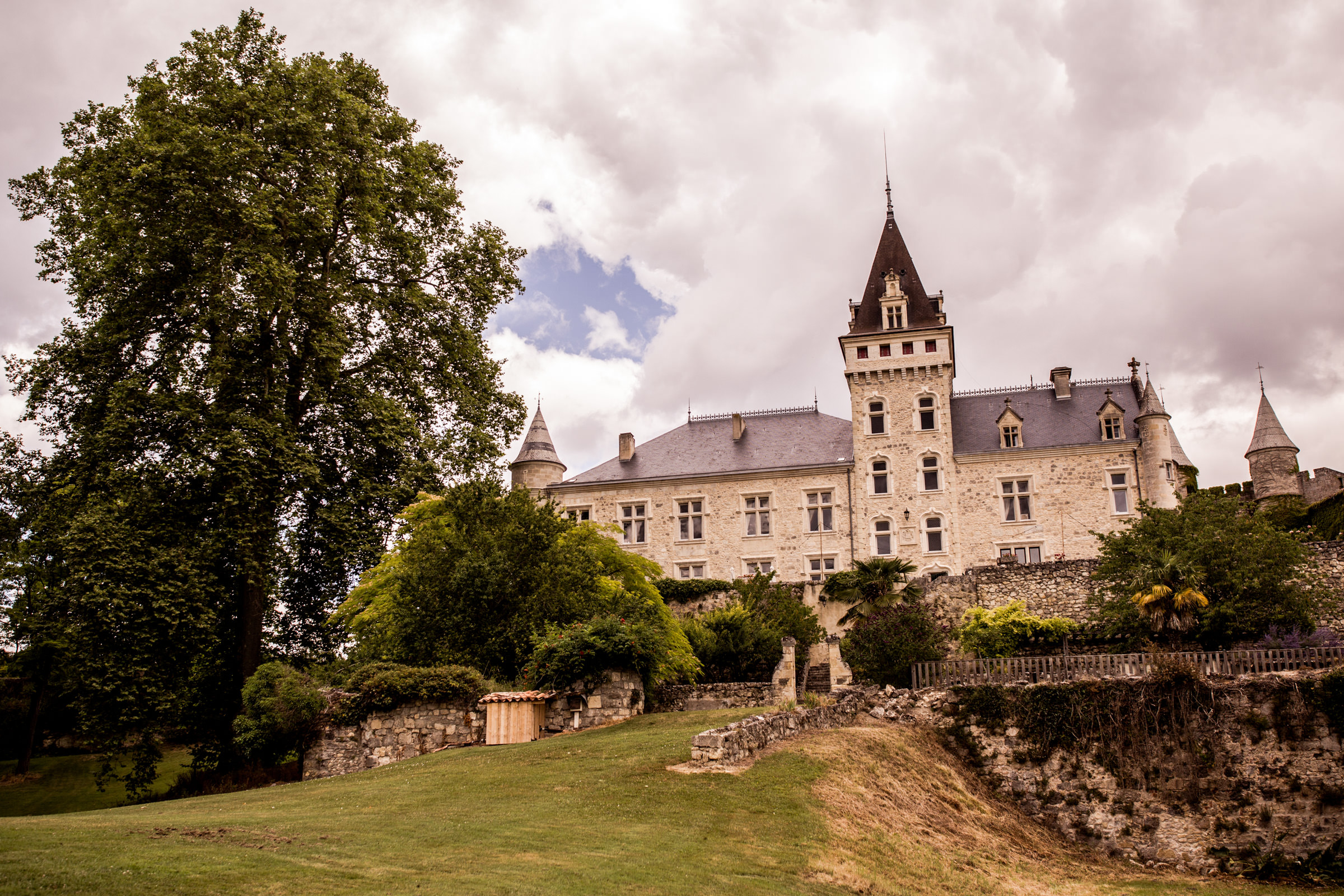 Uk Wedding photographers working at chateau de lisse in gascony 001.jpg