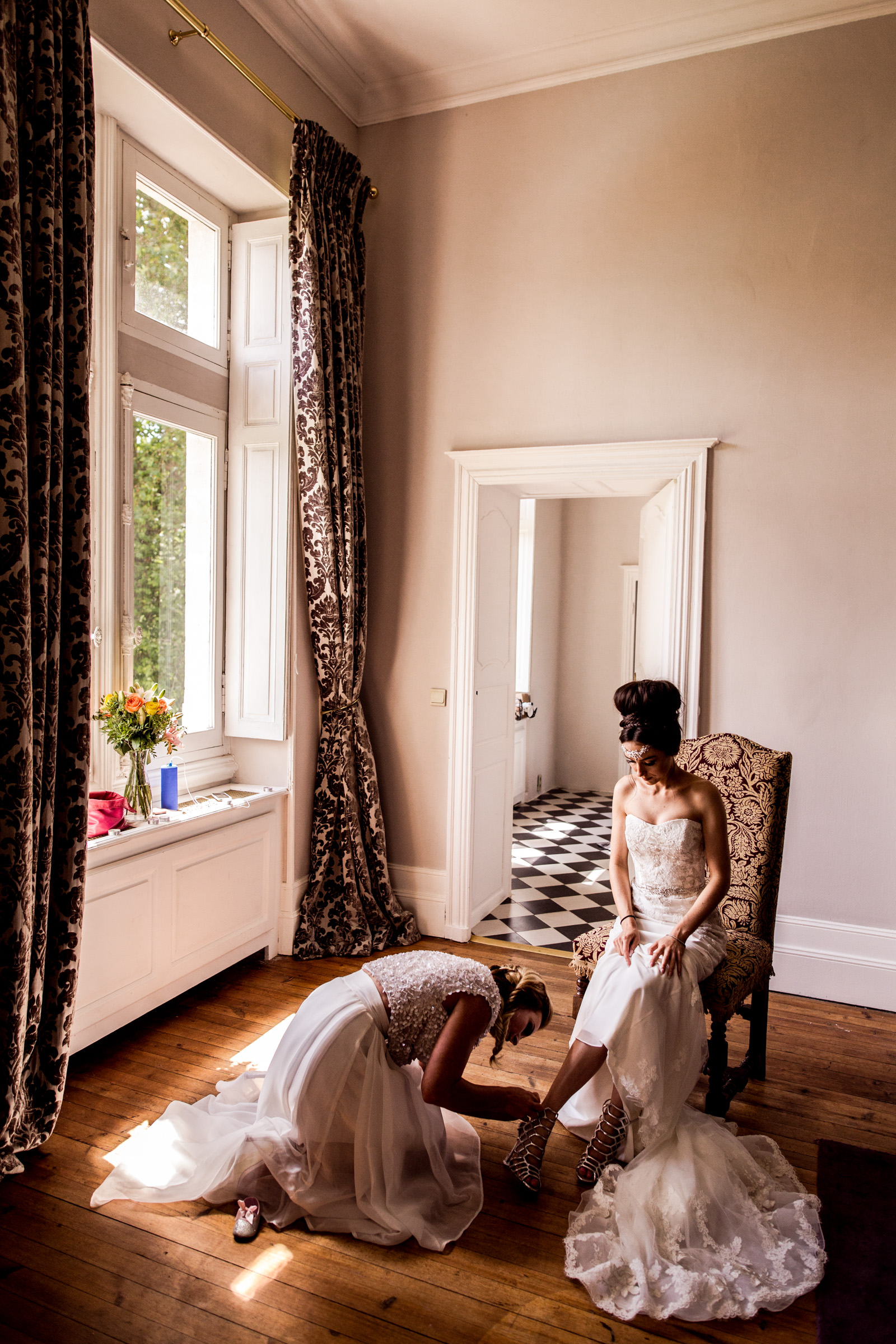 Uk Wedding photographers working at chateau de lisse in gascony 024.jpg