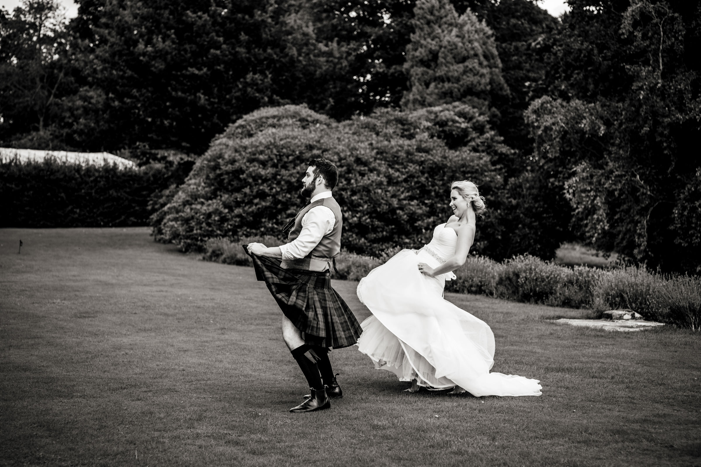 Documentart wedding photographers Berwick-upon-Tweed 015.jpg