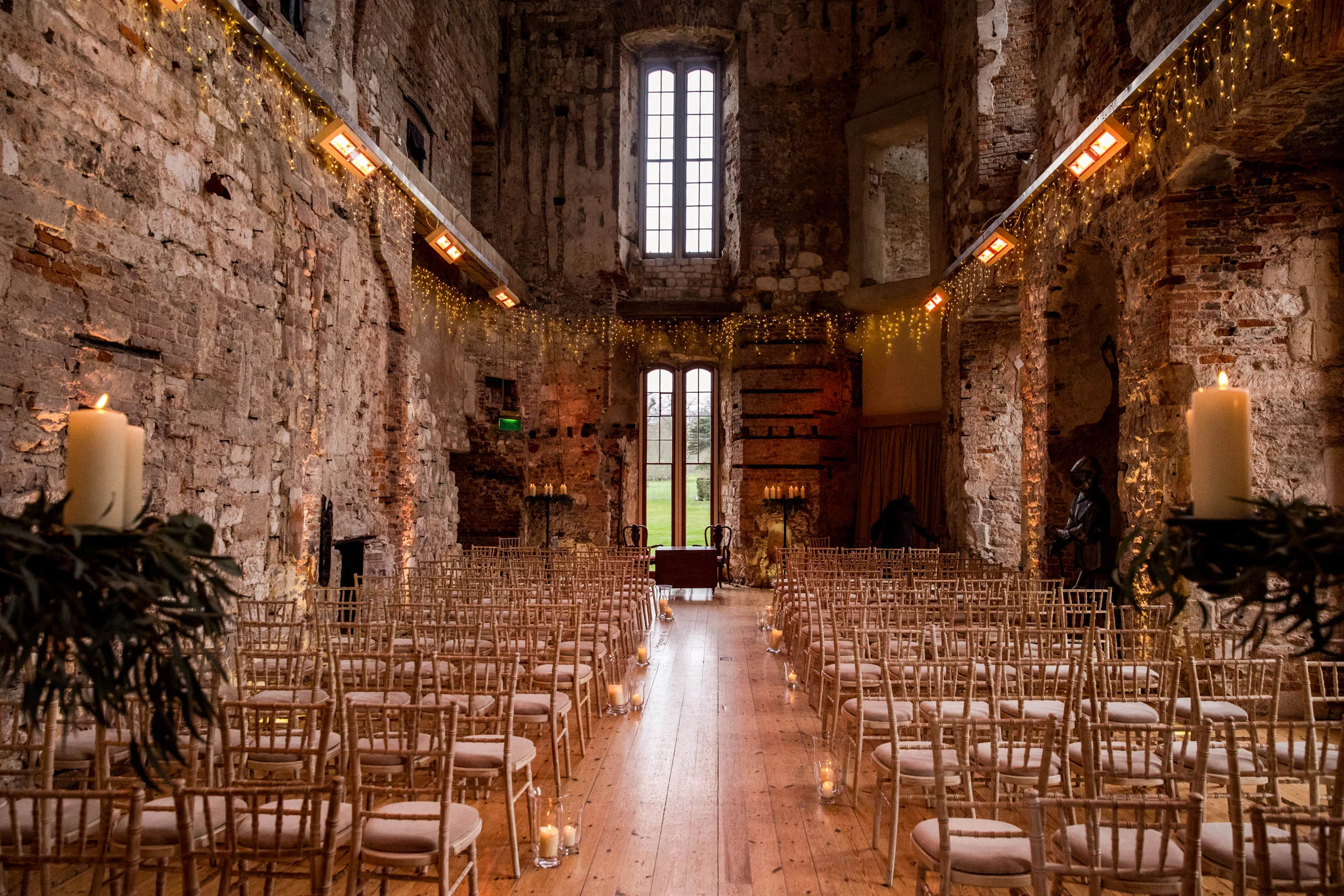 Lulworth Castle Wedding Photography 009.jpg