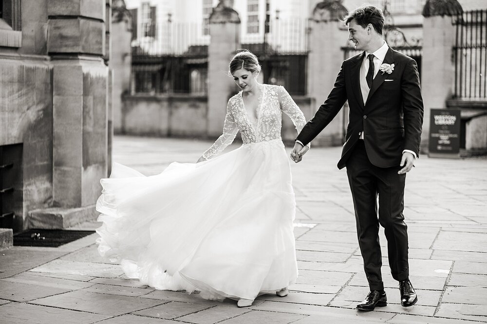 11-Bodleian-Library-wedding-Sachin-Babi-bride.jpg