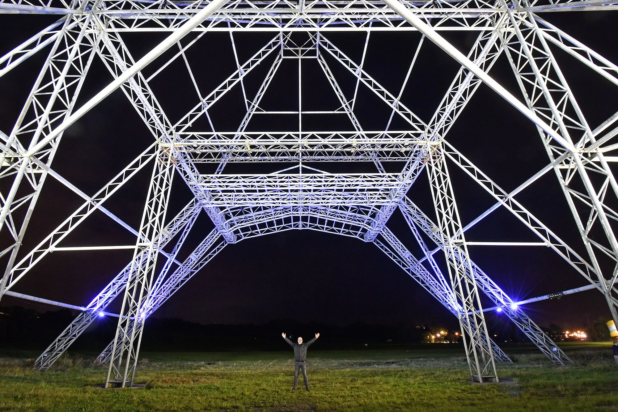 Pyramid Stage skeleton - Worthy Pastures