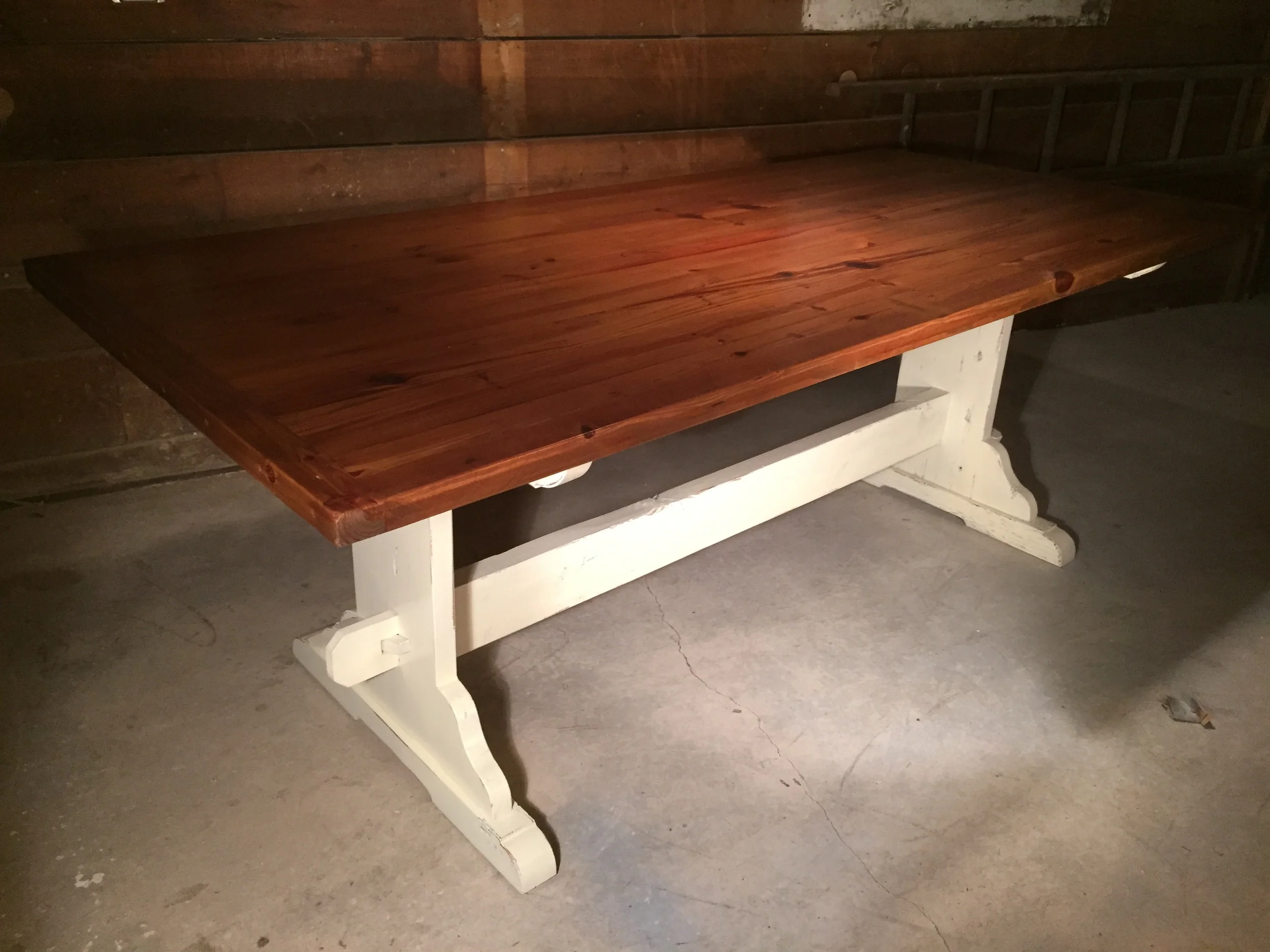 8' thick top Standard trestle finished in Hazelnut with a Snow White base