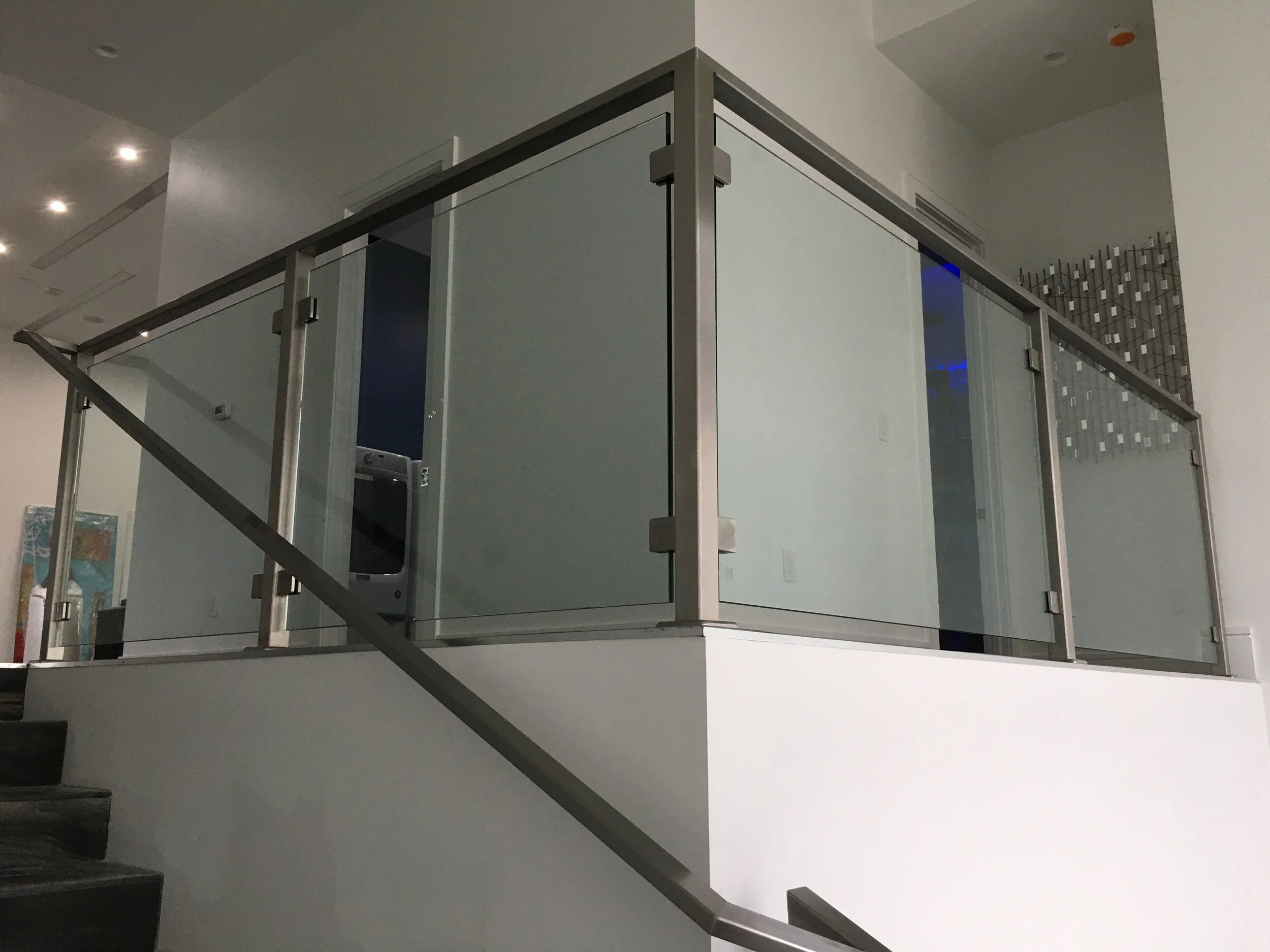 Post and Clamp with Grab.JPG