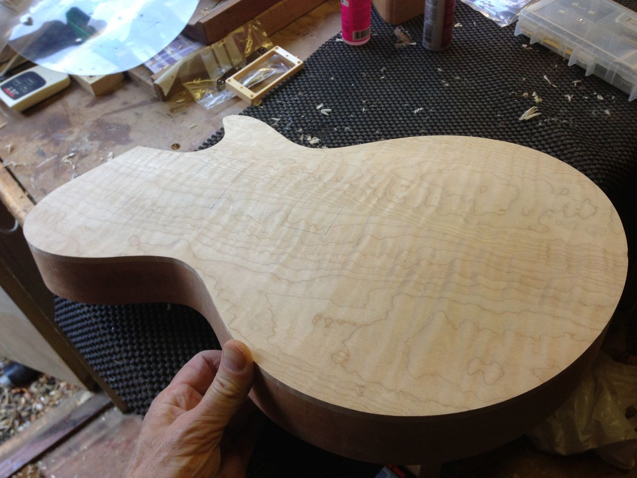 Guitar body