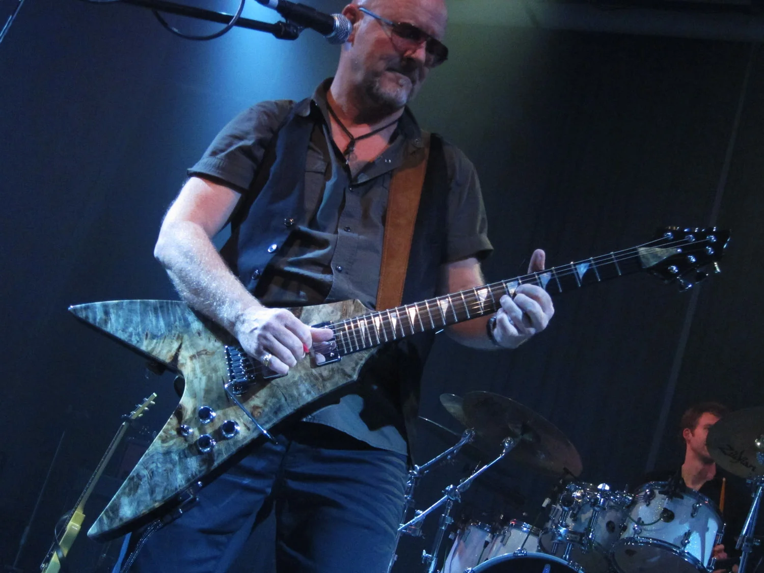 Andy Powell - Wishbone Ash Andy Powell is best known as a founding member of Wishbone Ash. Alongside Wishbone Ash's other twin lead guitarist, Ted Turner, the pair were acknowledged as "Two of the Ten Most Important Guitarists in Rock History" (Traffic magazine 1989). "It makes me very proud to be able to feature these superbly hand made British instruments in the band".