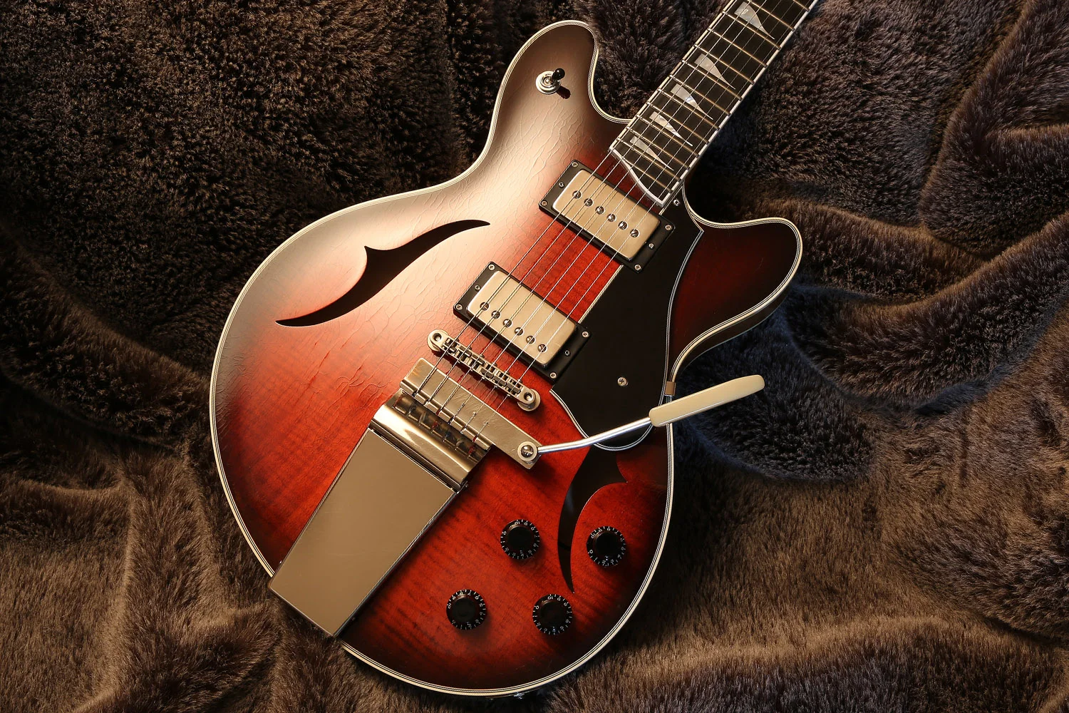J25 Vintage Series
