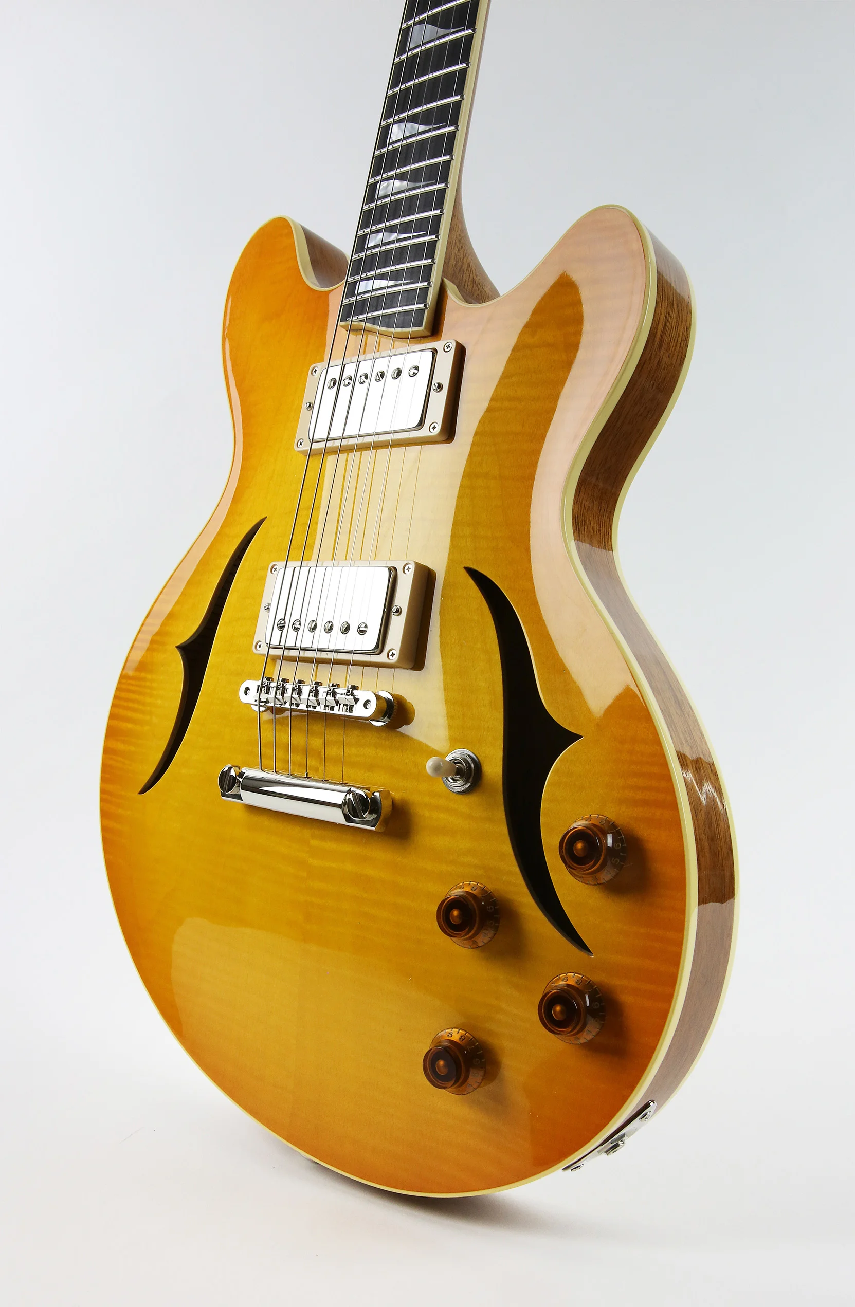 J25 Semi-hollow
