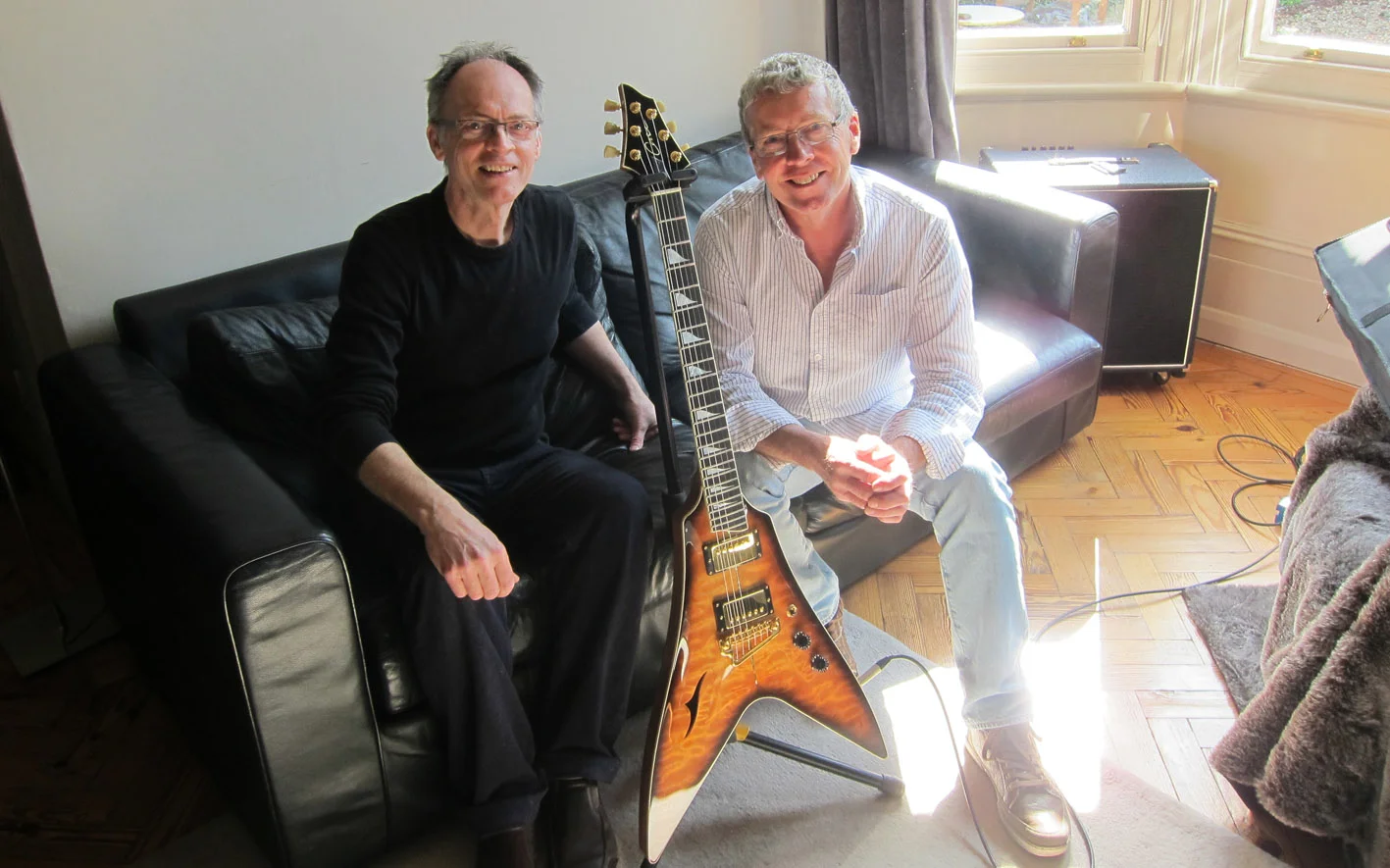 JV+semi-hollow+Case+Guitar.jpg