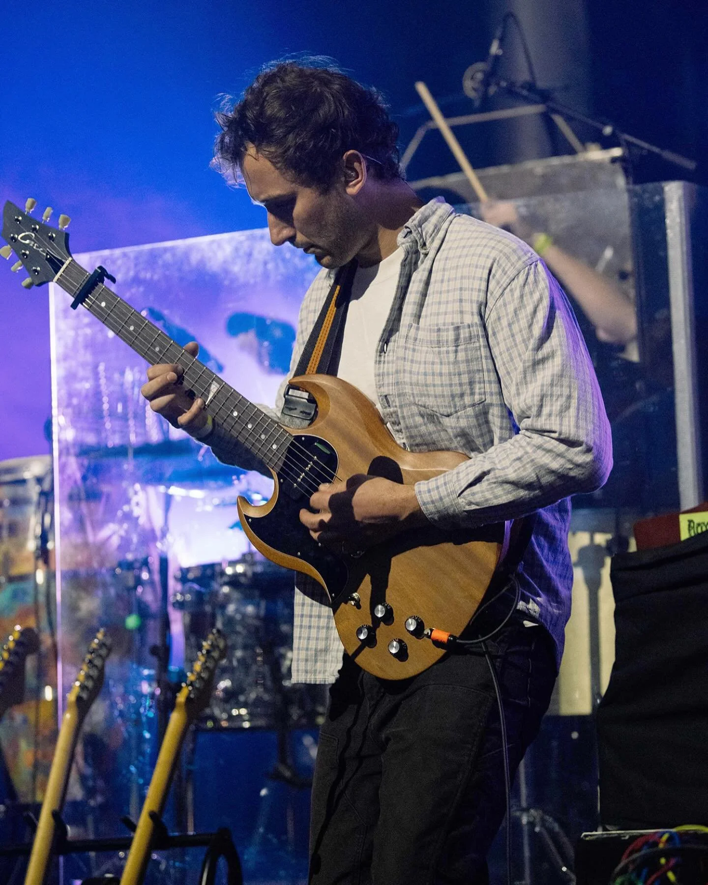 Great photo from Saturday night at the Roundhouse. &lsquo;Quite quickly became the most stunning guitar I&rsquo;ve ever had the pleasure of playing. sounds incredible..&rsquo; Louis Borlase @squidbanduk Squid #caseguitars #guitarist #sunbearpickups #