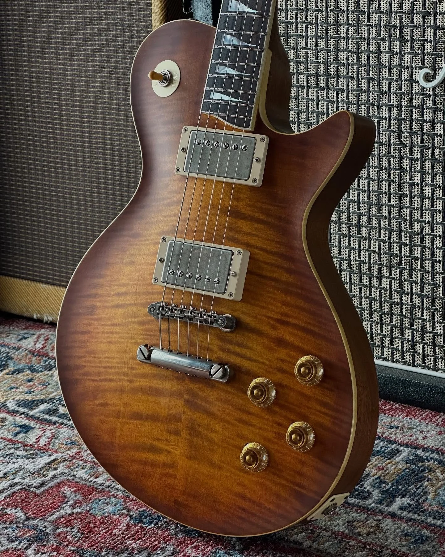 J1&rsquo;59 Burst Vintage Series with a low lustre nitro cellulose finish. Letting the neck settle before final tweaks for a nice low action. #caseguitars #singlecutaway #faberguitarparts #ox4pickups #guitarist #guitarporn #guitardaily