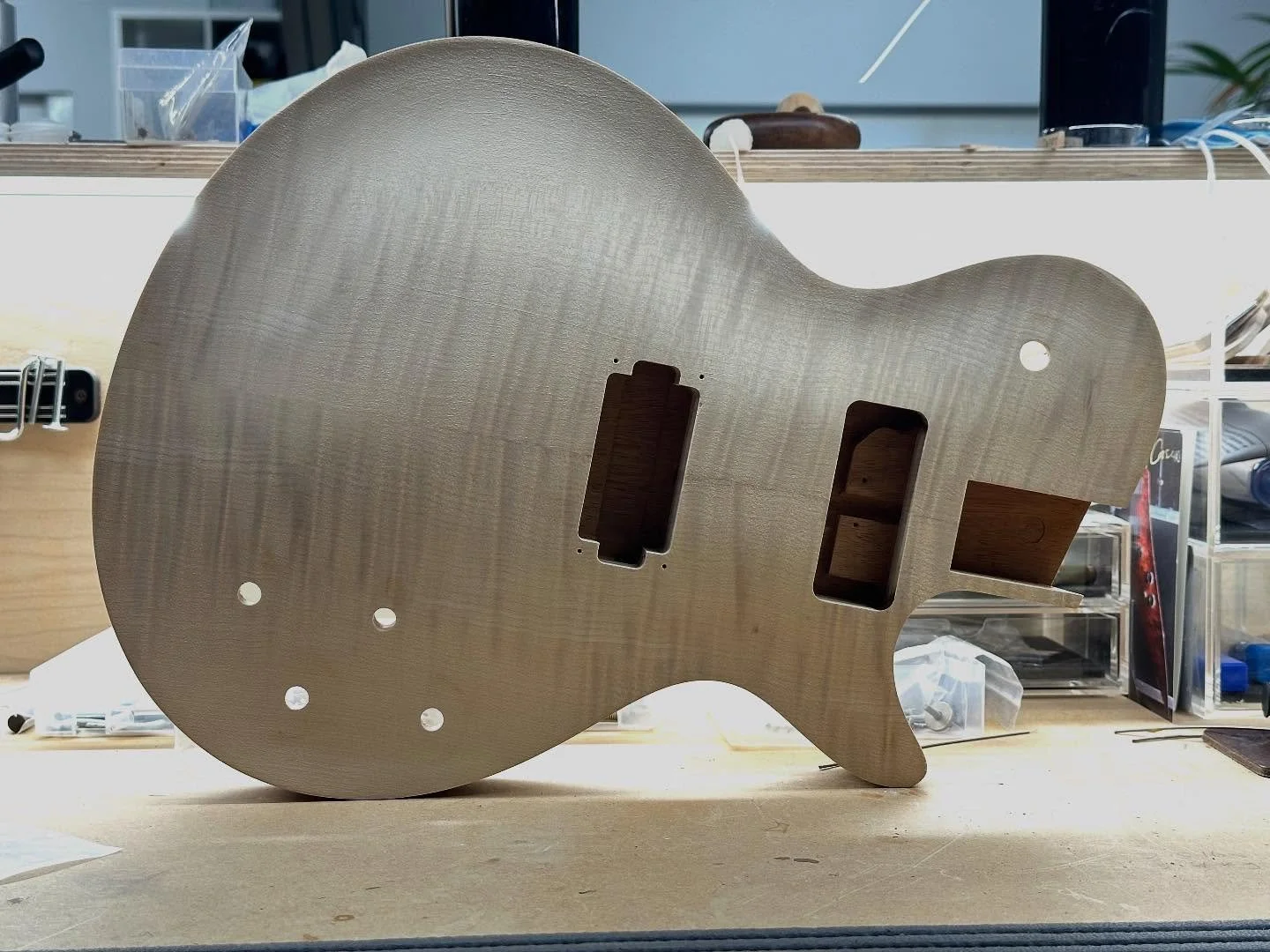On the bench today - Custom J1&rsquo;59 with a P90 /humbucker pickup combination This setup provides the &lsquo;best of both worlds&rsquo; offering a full, warm, articulate P90 tone in the neck and a powerful humbucker in the bridge. #caseguitars #gu