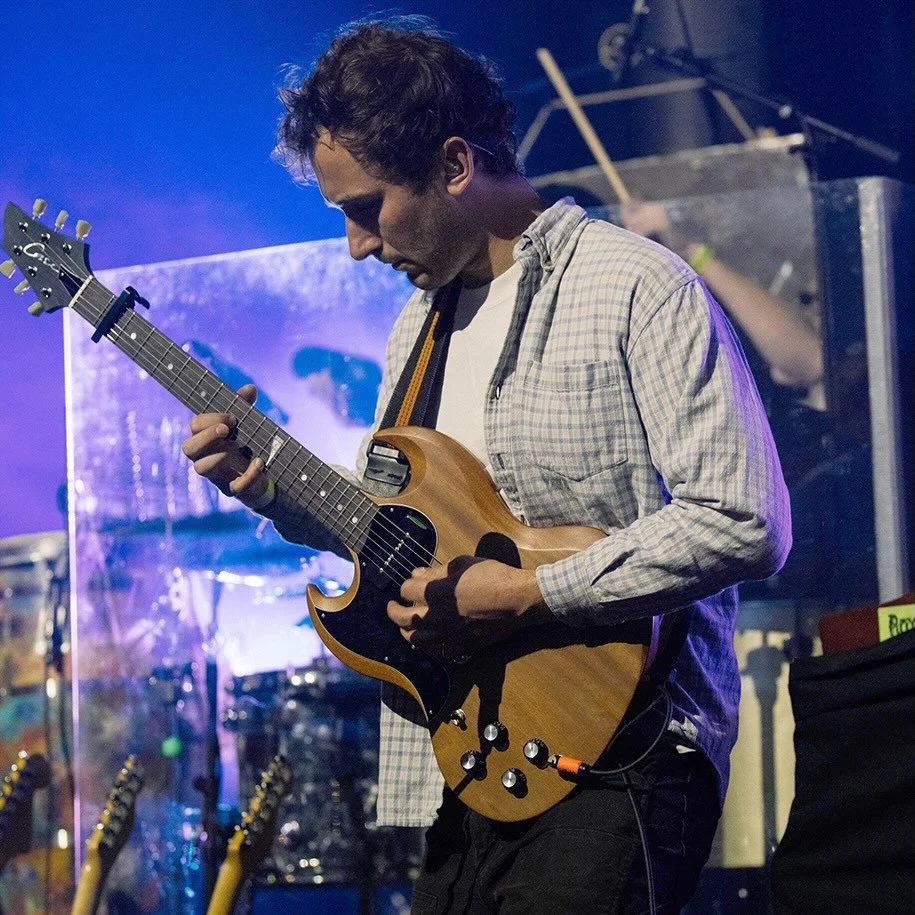 Happy Left-handers Day!!
Louis from Squid on stage at the Roundhouse with the 
Case JS Special 
#lefthandersday #lefthanders #caseguitars #lefthandedguitar #leftyguitar