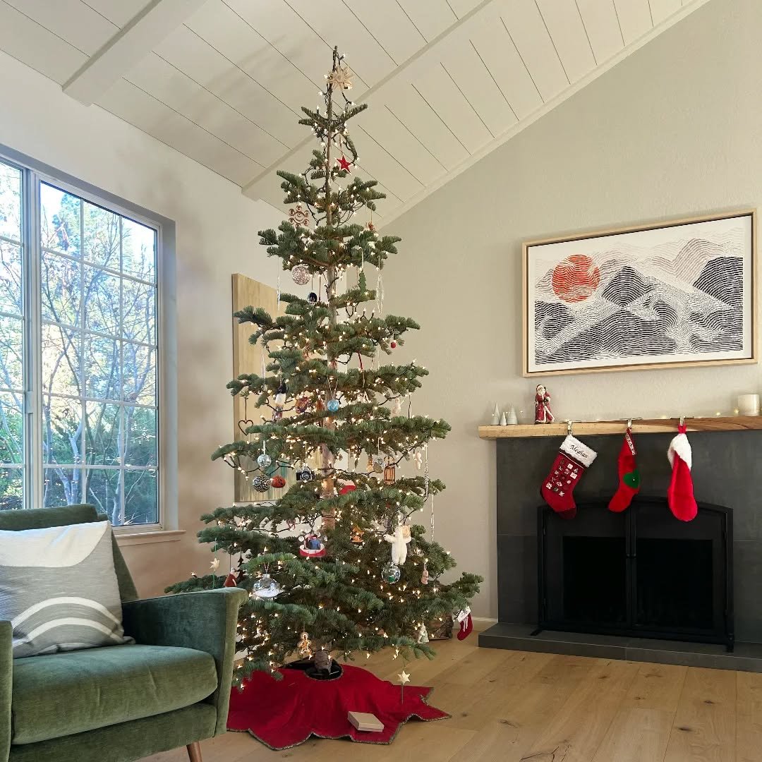 I discovered minimalism nine years ago and started to declutter my life, as I do now with my clients every day. During this process, what I found value in really started to shift. When I really looked at it, so much of the physical stuff was not brin