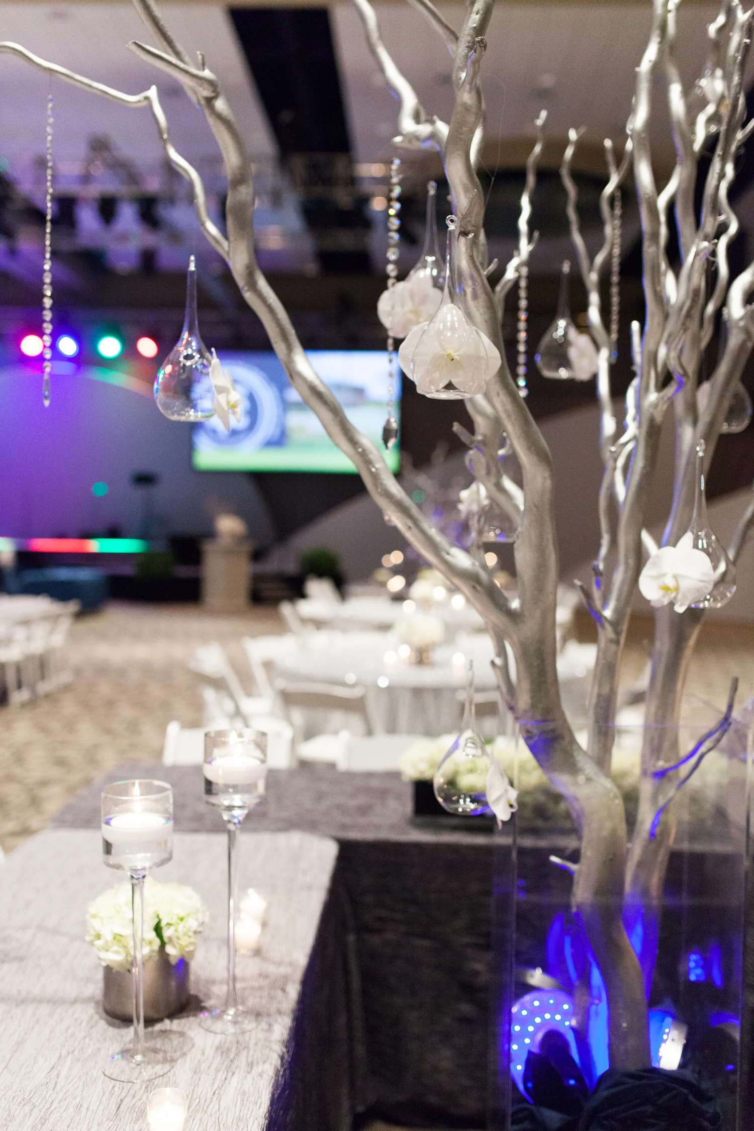 Grand Rapids, Michigan Amway Corporate Silver Tree Centerpiece with Globs
