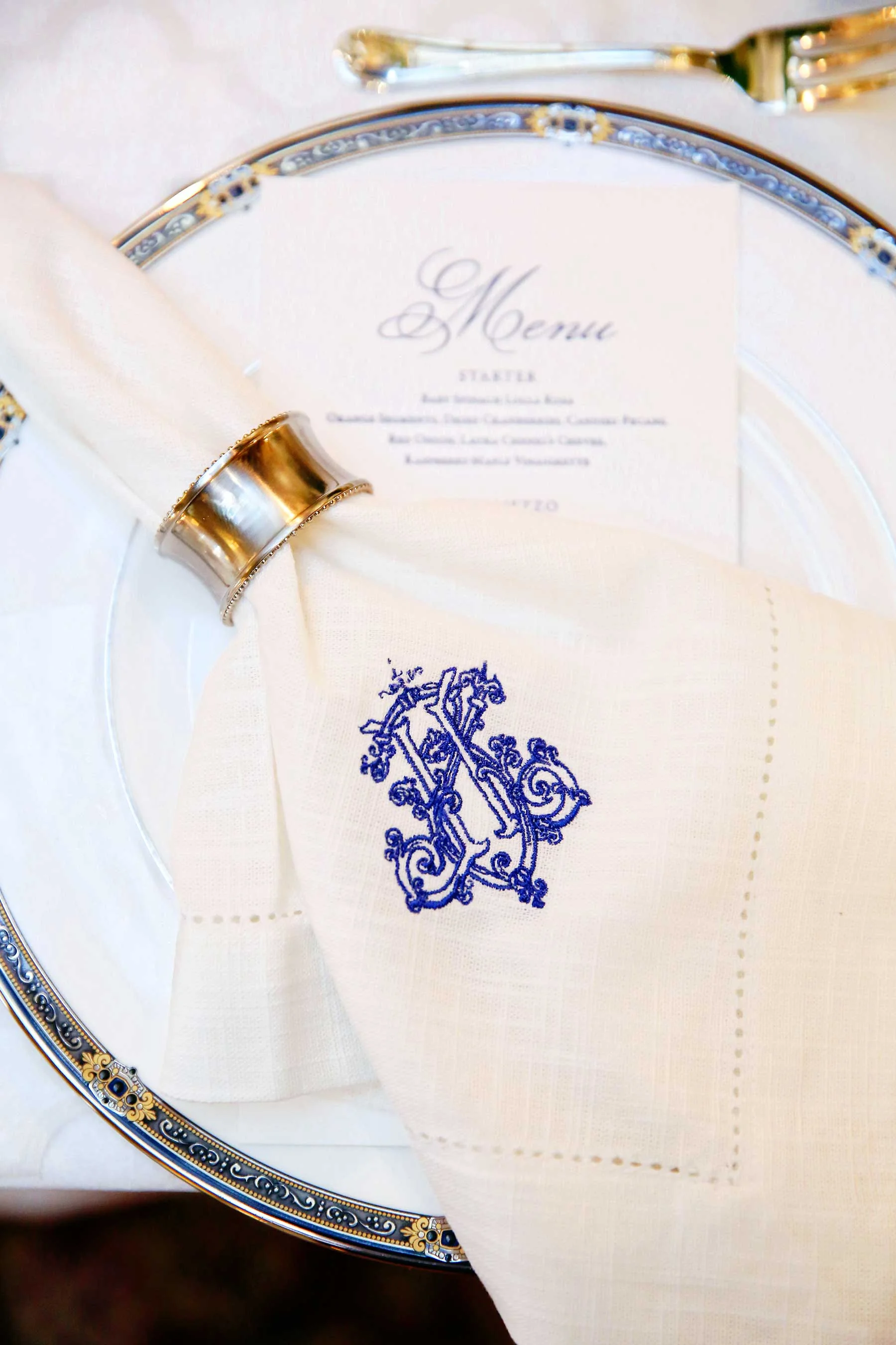custom-monogram-napkin-menu-modern-day-presshouse-events.jpg