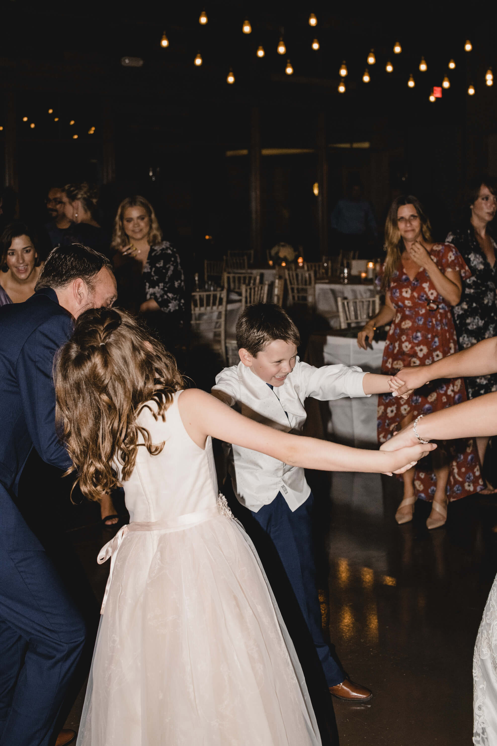 engle-olson-austin-summer-wedding-dancing-5.jpg