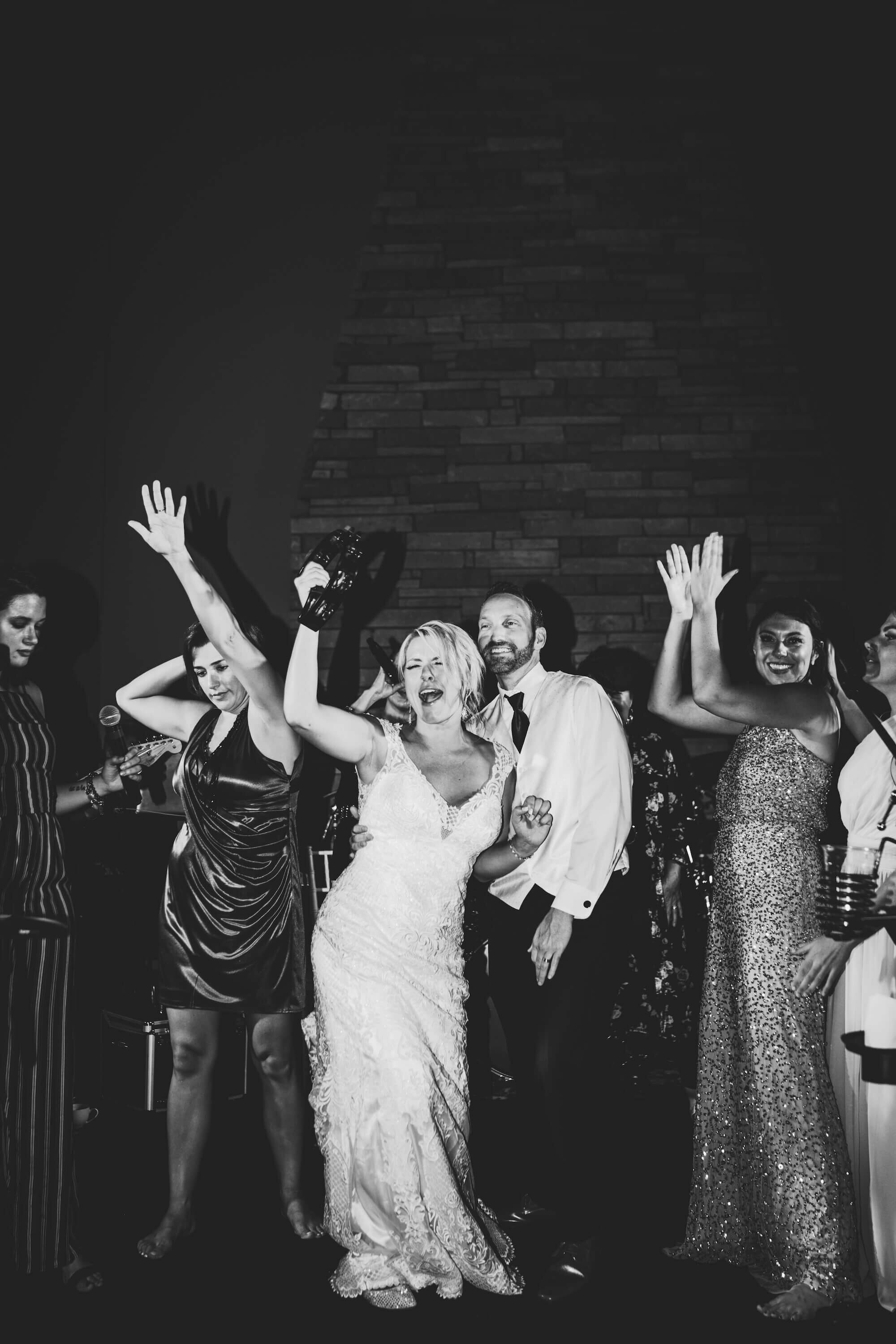 engle-olson-austin-summer-wedding-dancing-12.jpg