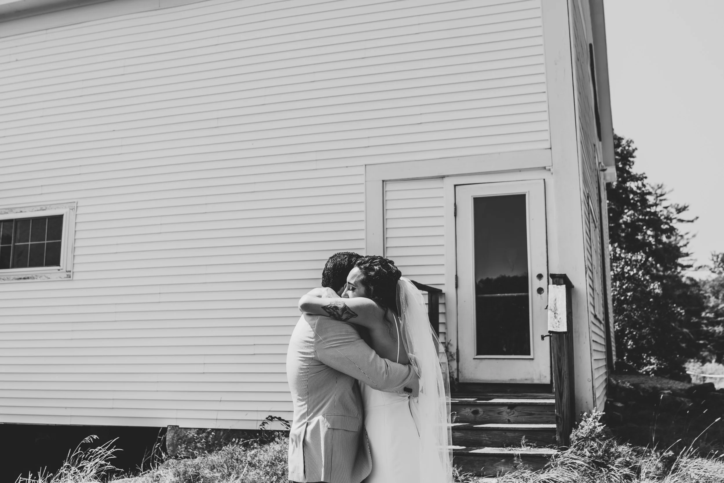 engle-olson-lis-jack-maine-wedding-previews-15.jpg