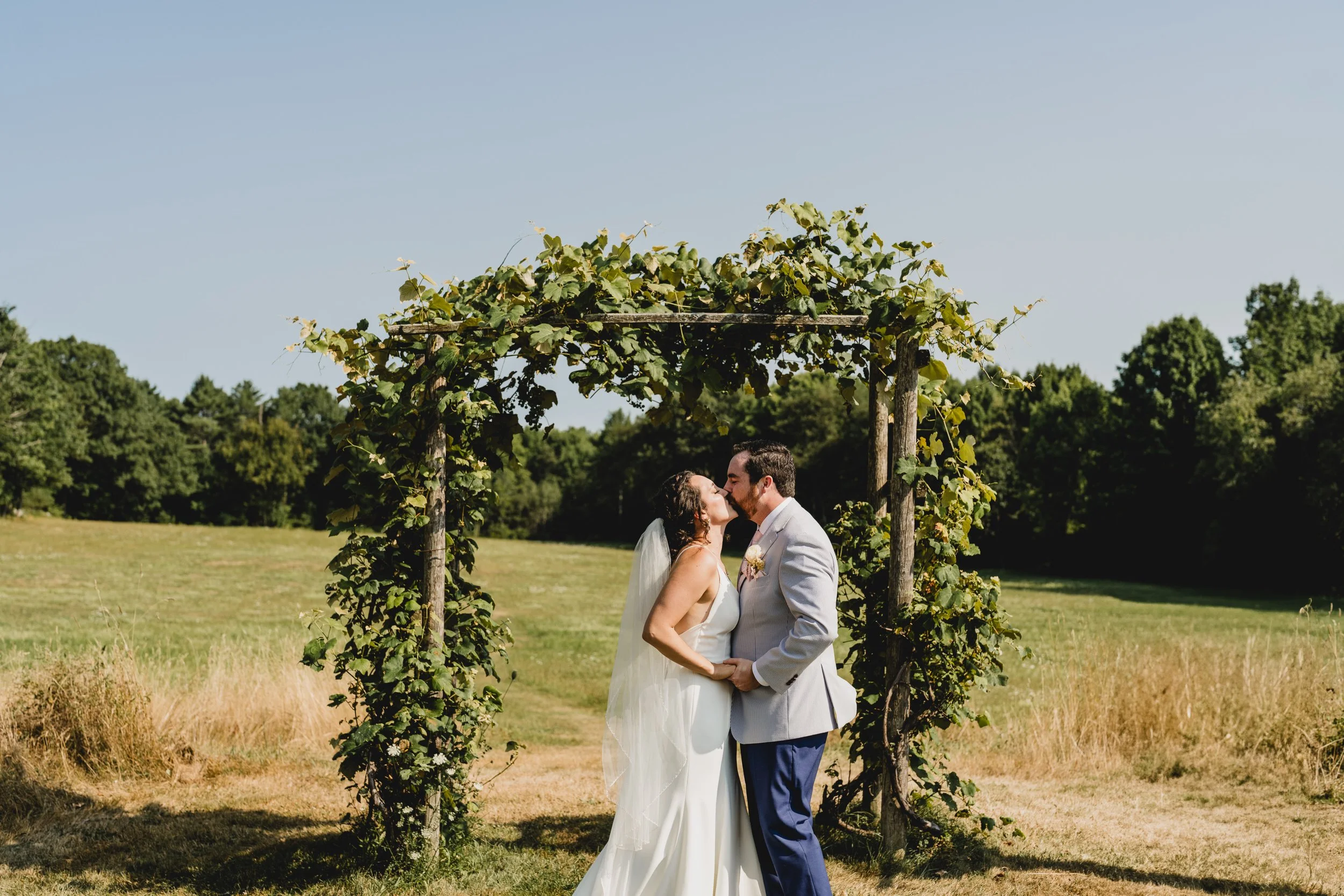 engle-olson-lis-jack-maine-wedding-previews-28.jpg