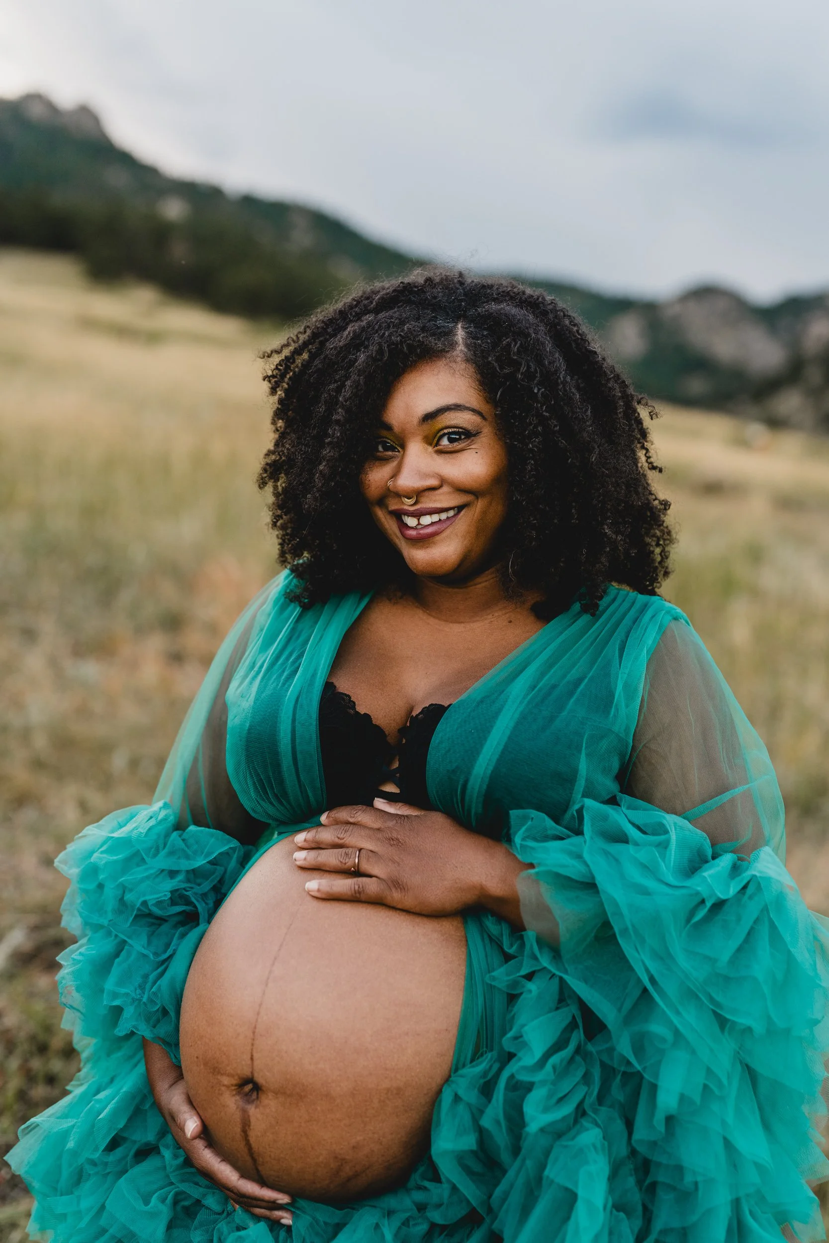 engle-olson-chloe-carly-colorado-maternity-session-previews-5.jpg