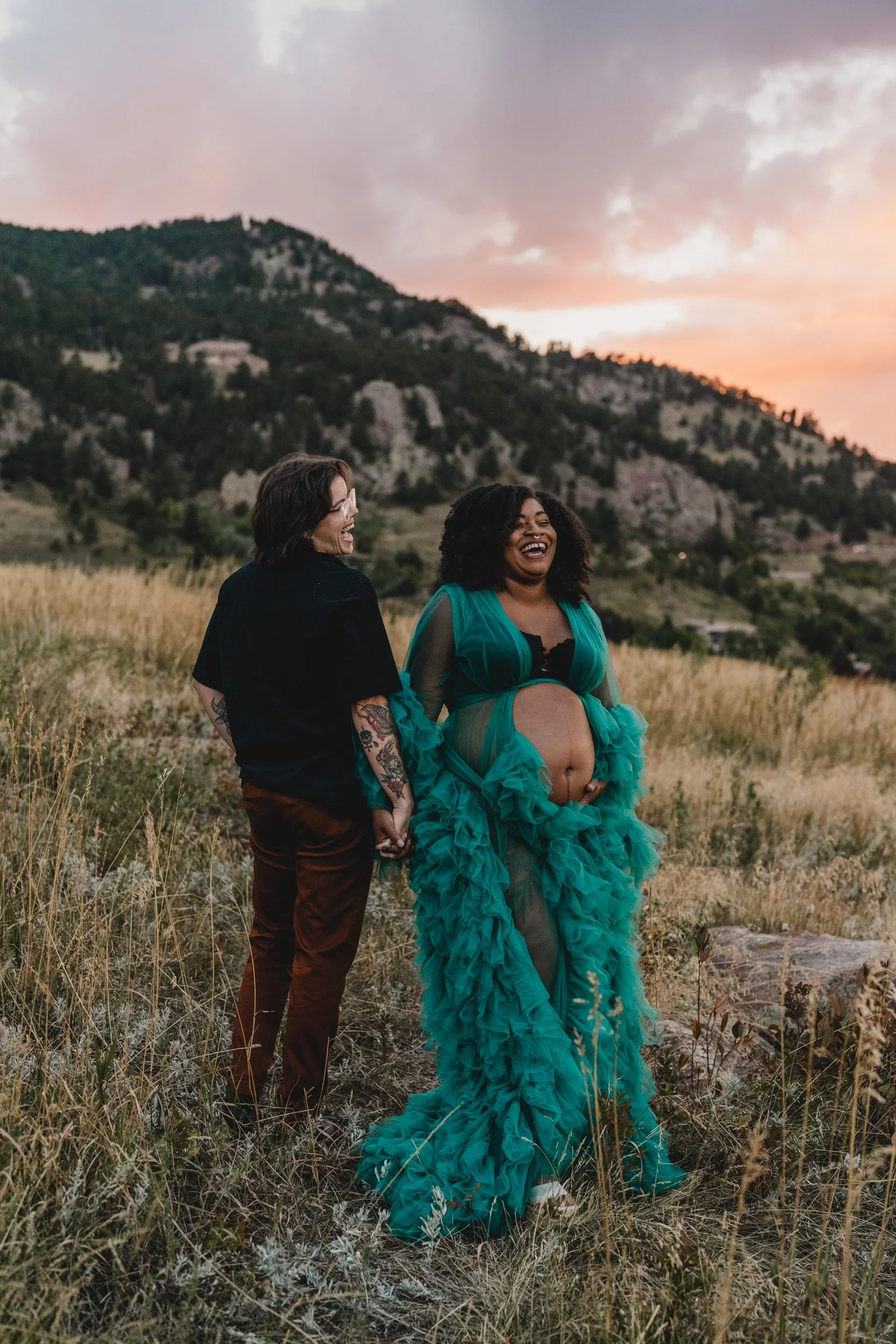 engle-olson-chloe-carly-colorado-maternity-session-previews-17.jpg
