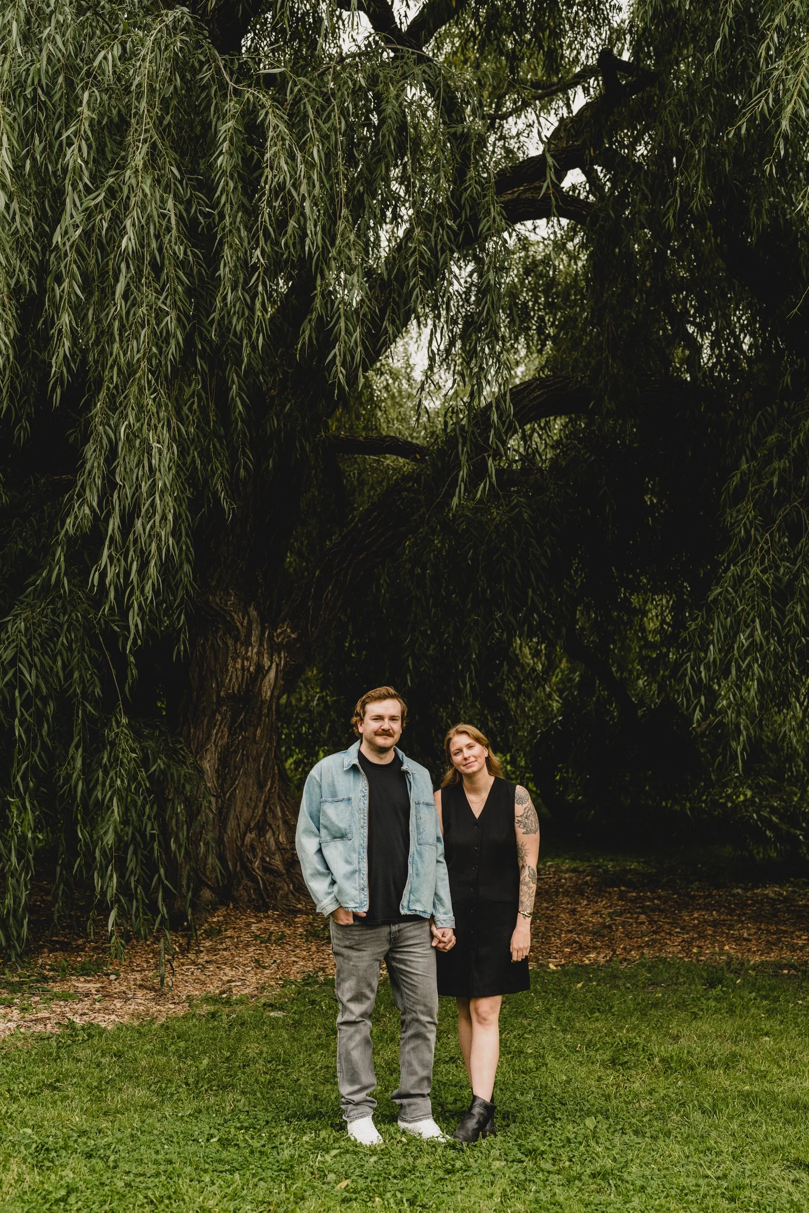 engle-olson-danielle-jackson-engagement-session-previews-2.jpg