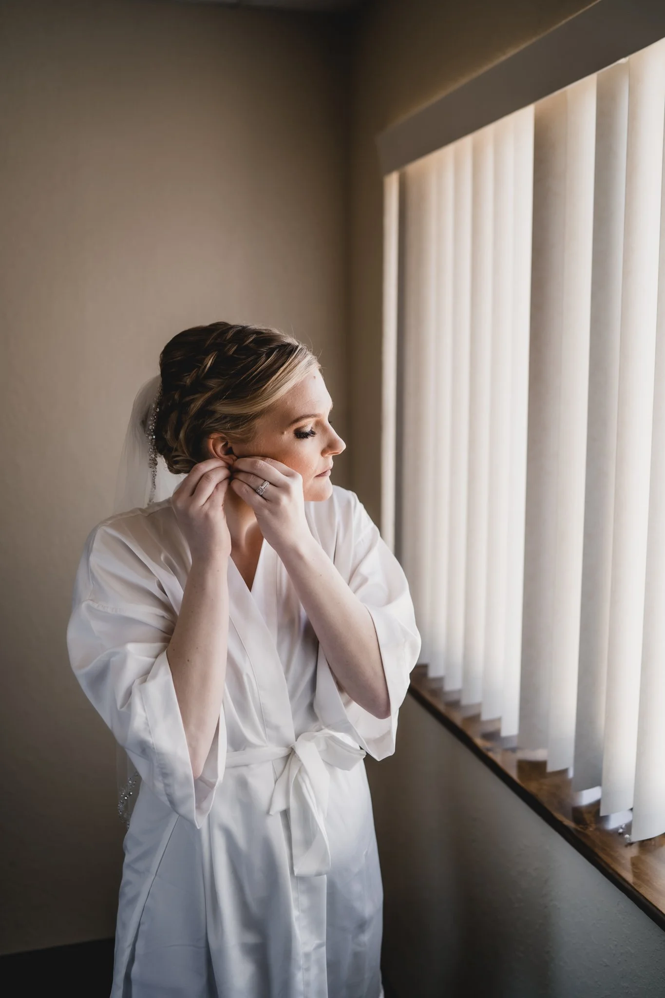 engle-olson-amanda-dwight-wedding-previews- (9 of 60).jpg