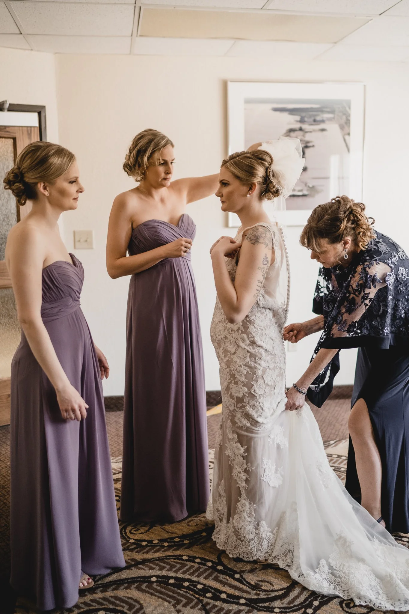 engle-olson-amanda-dwight-wedding-previews- (11 of 60).jpg