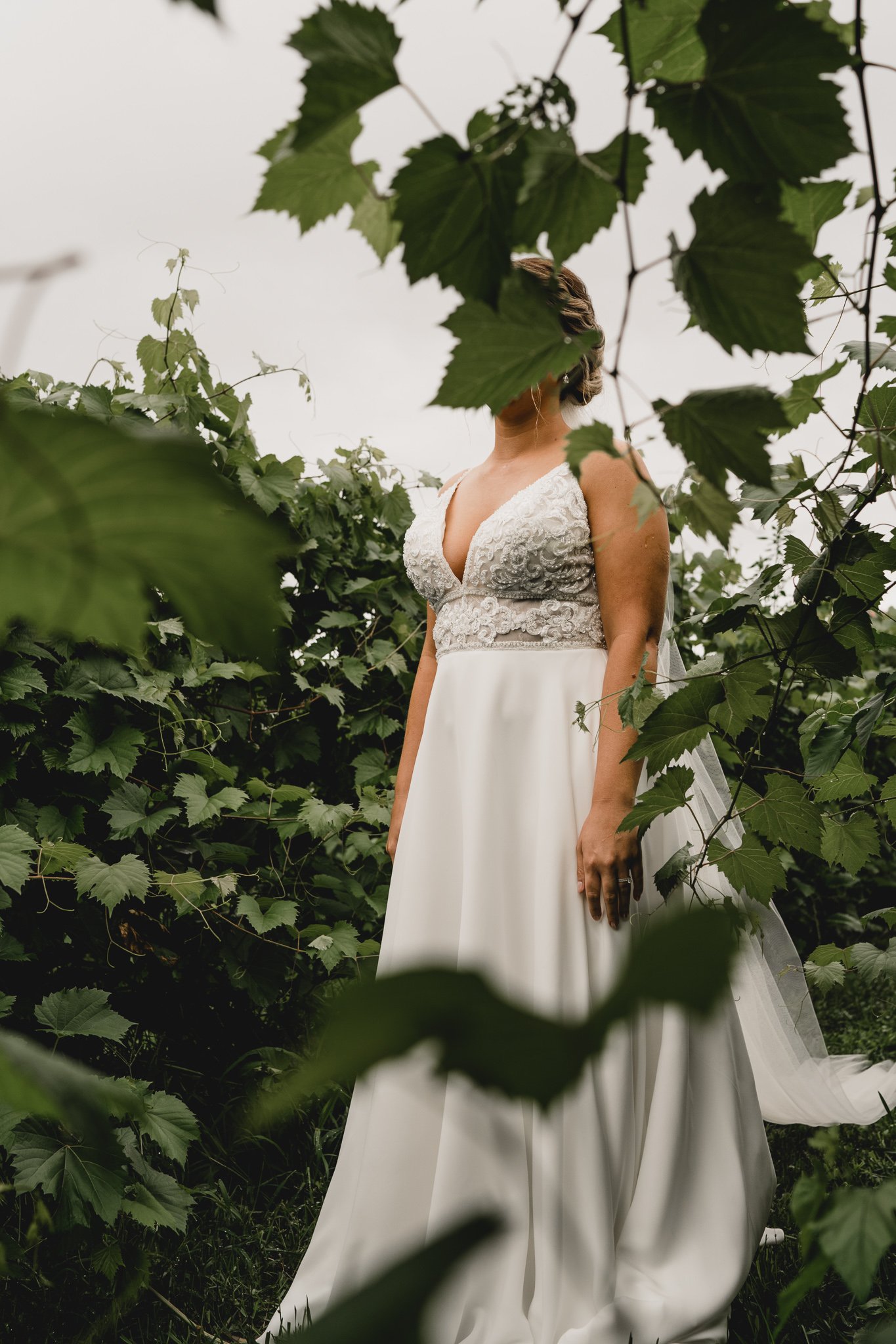 engle-olson-makena-trevor-wedding-previews- (11 of 45).jpg