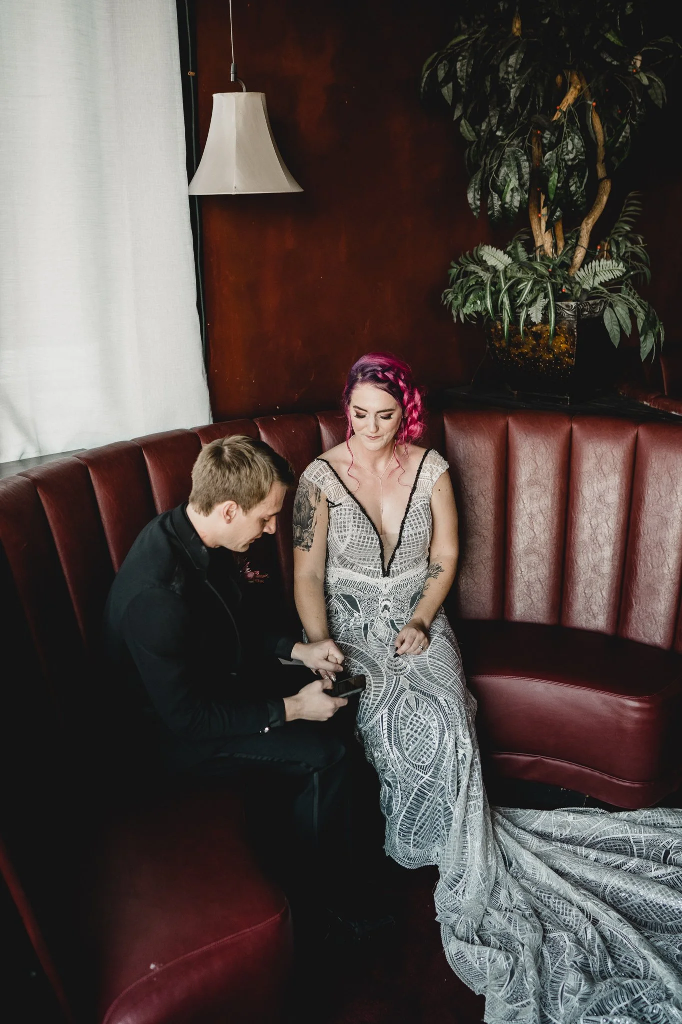 engle-olson-olivia-josh-wedding-previews- (7 of 39).jpg