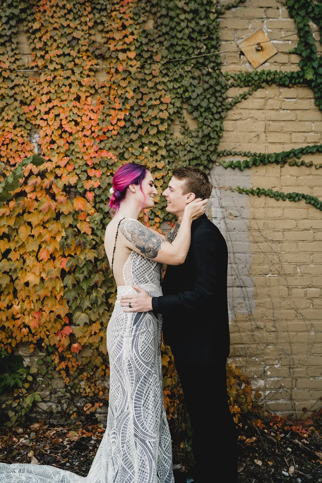 engle-olson-olivia-josh-wedding-previews- (14 of 39).jpg