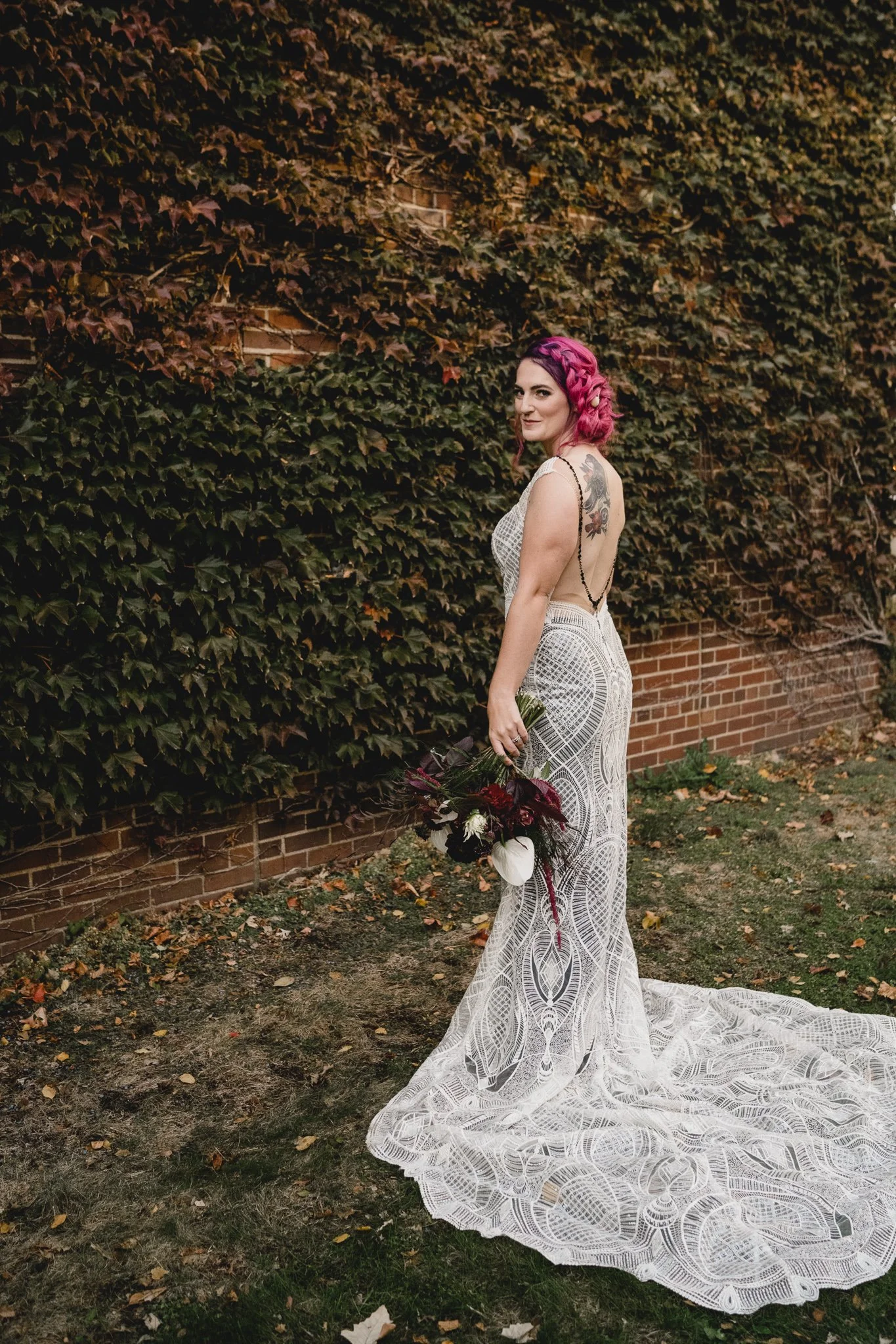 engle-olson-olivia-josh-wedding-previews- (30 of 39).jpg