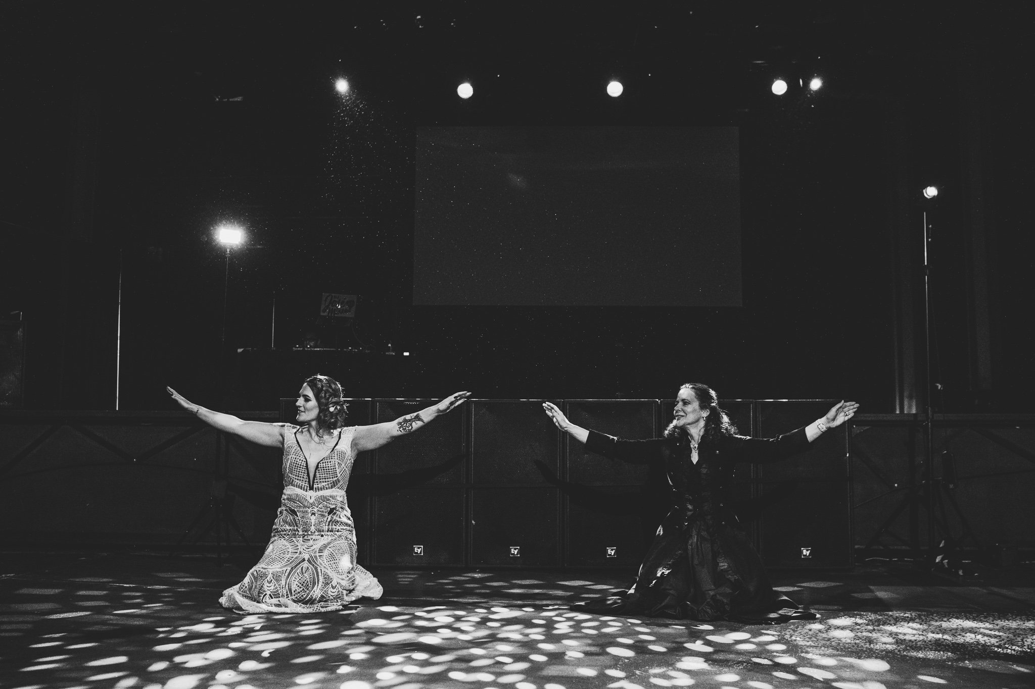 engle-olson-olivia-josh-wedding-previews- (34 of 39).jpg