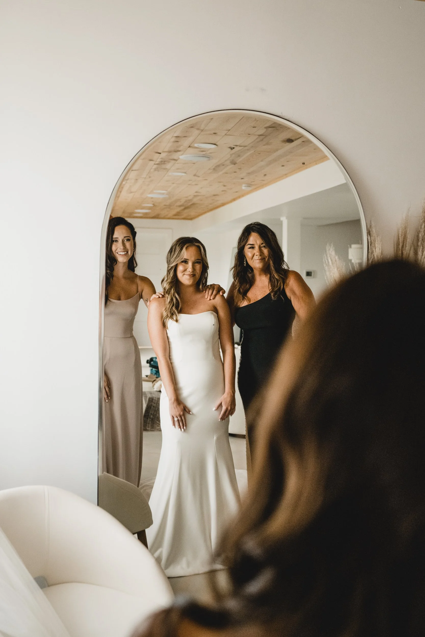 engle-olson-karlee-aarec-wedding-previews- (6 of 42).jpg