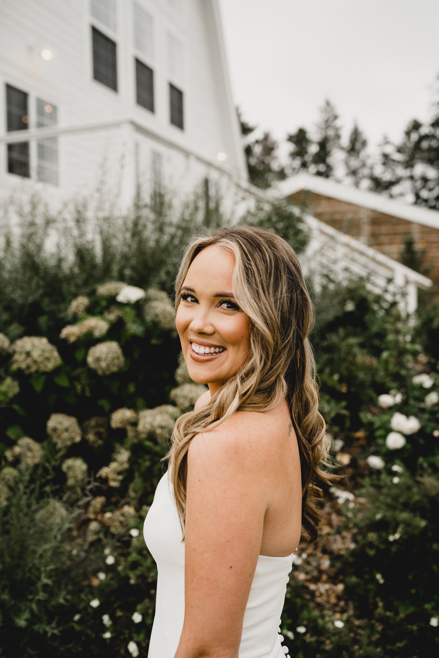 engle-olson-karlee-aarec-wedding-previews- (11 of 42).jpg