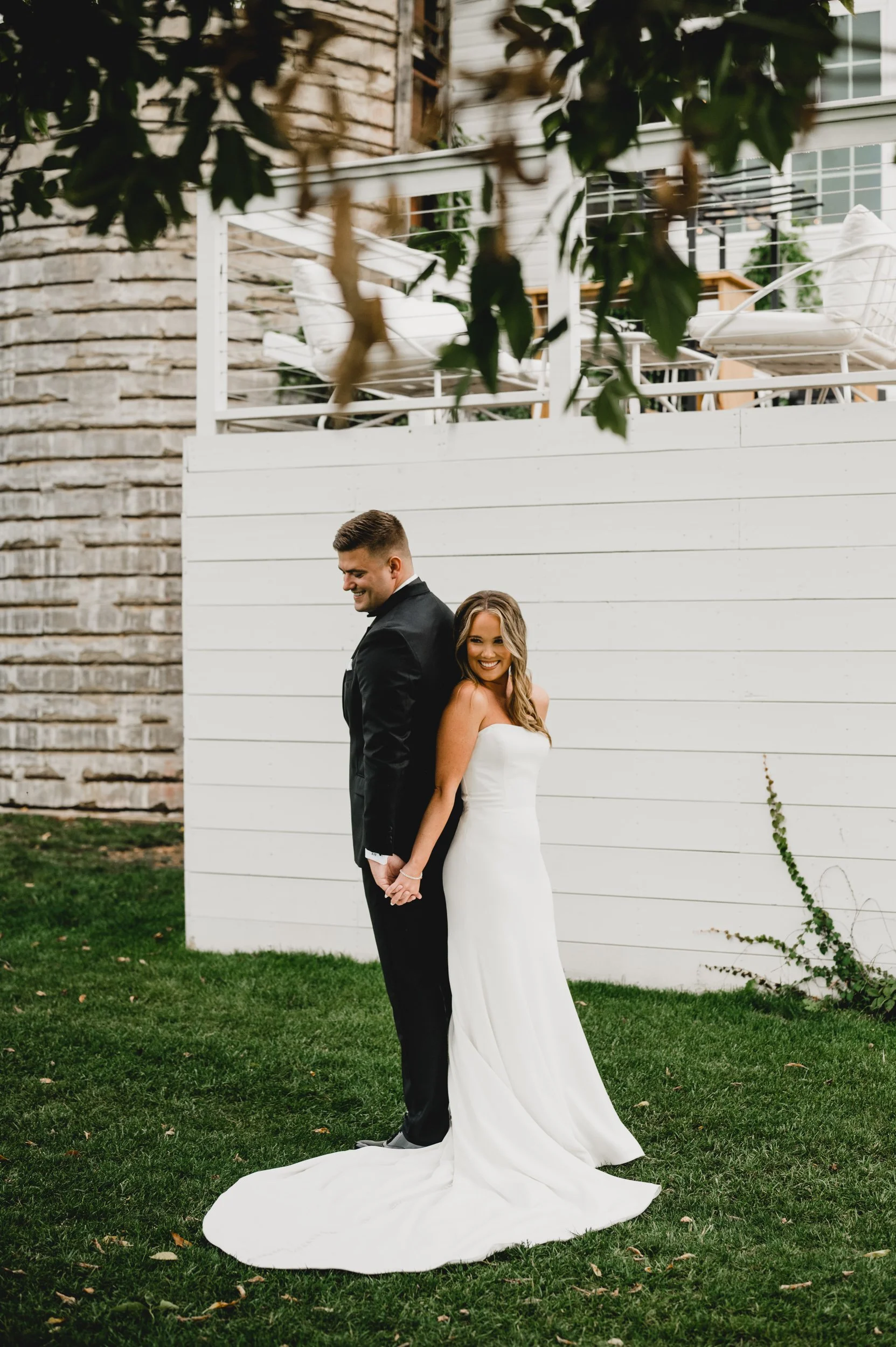 engle-olson-karlee-aarec-wedding-previews- (13 of 42).jpg