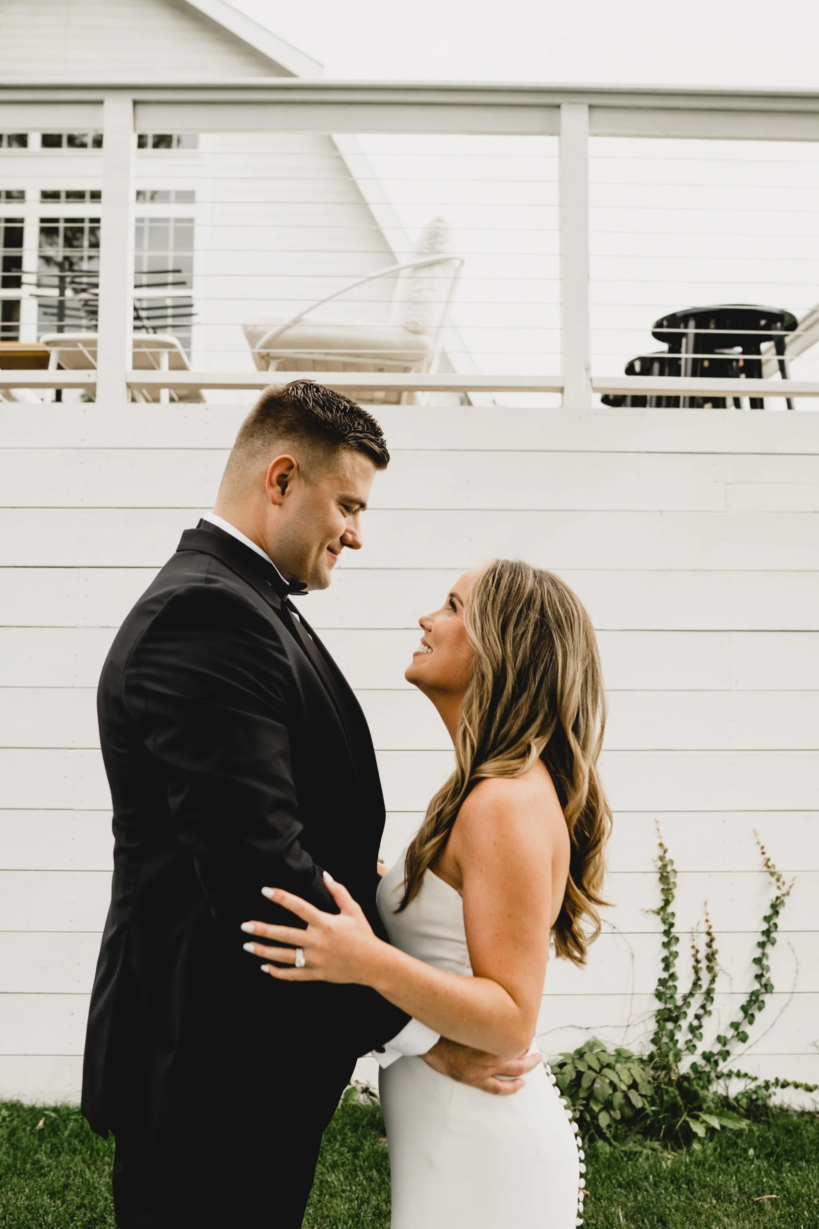 engle-olson-karlee-aarec-wedding-previews- (14 of 42).jpg