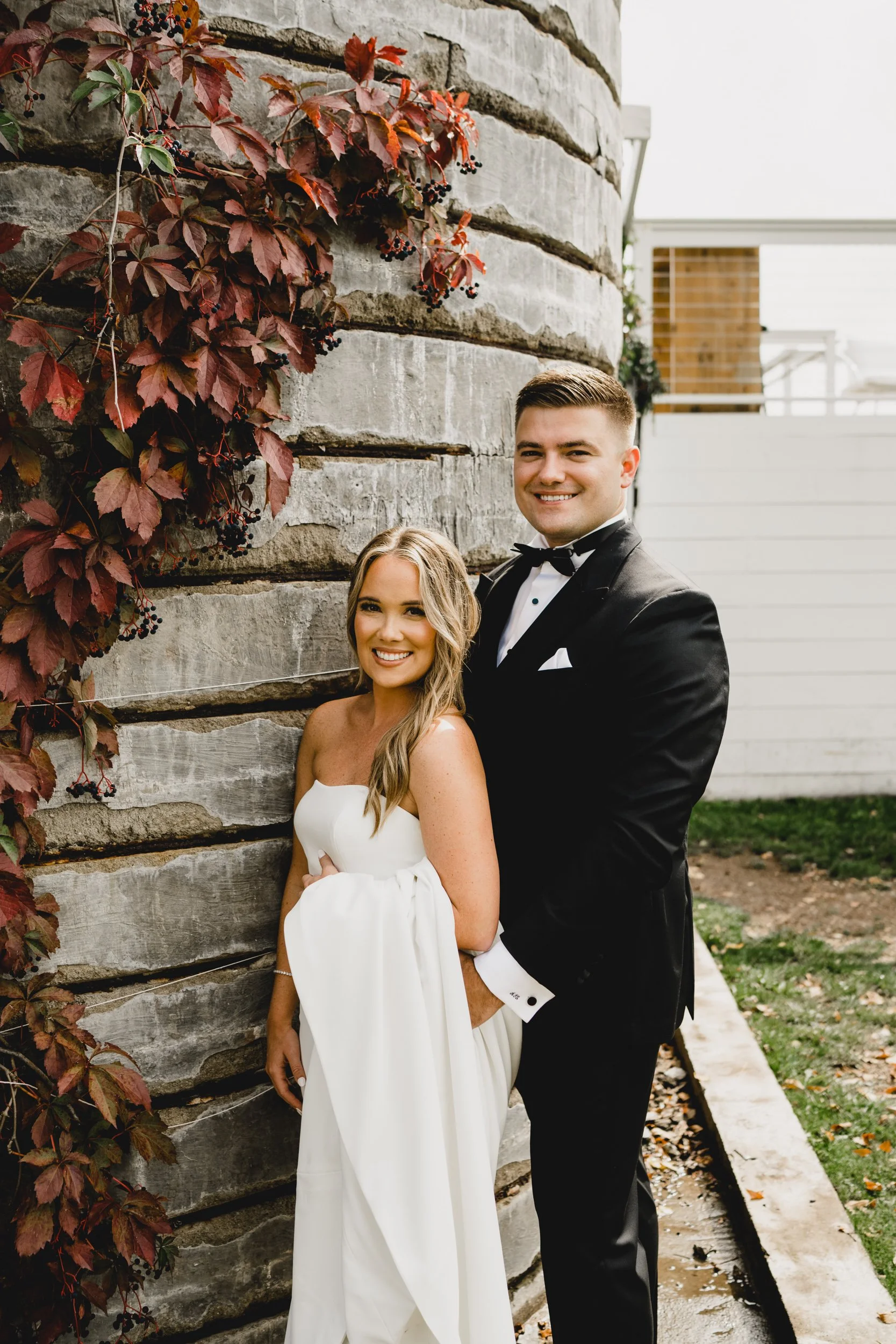 engle-olson-karlee-aarec-wedding-previews- (17-2 of 42).jpg