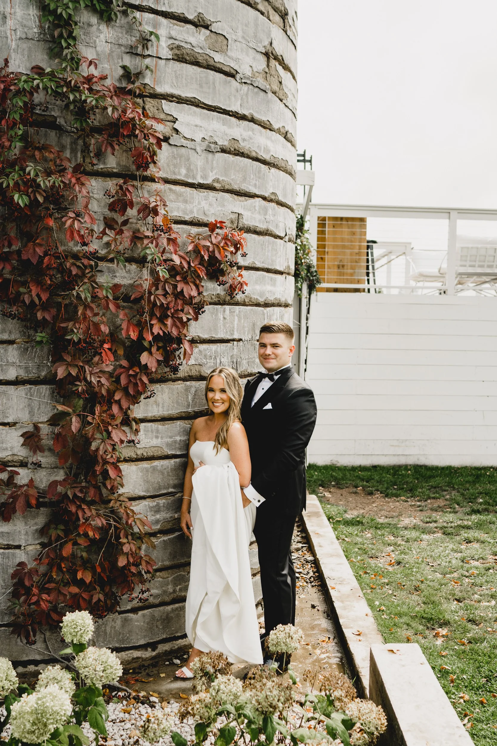 engle-olson-karlee-aarec-wedding-previews- (17-1 of 42).jpg