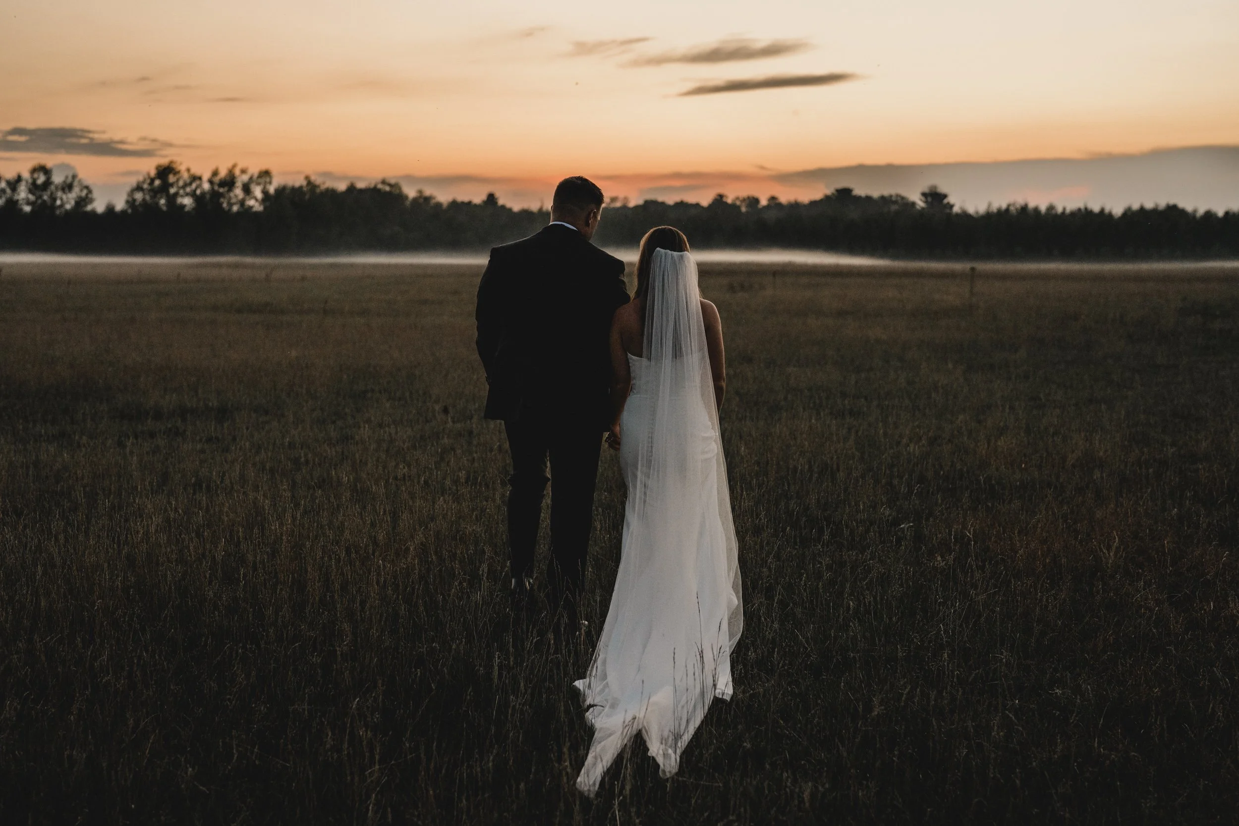 engle-olson-karlee-aarec-wedding-previews- (32 of 42).jpg