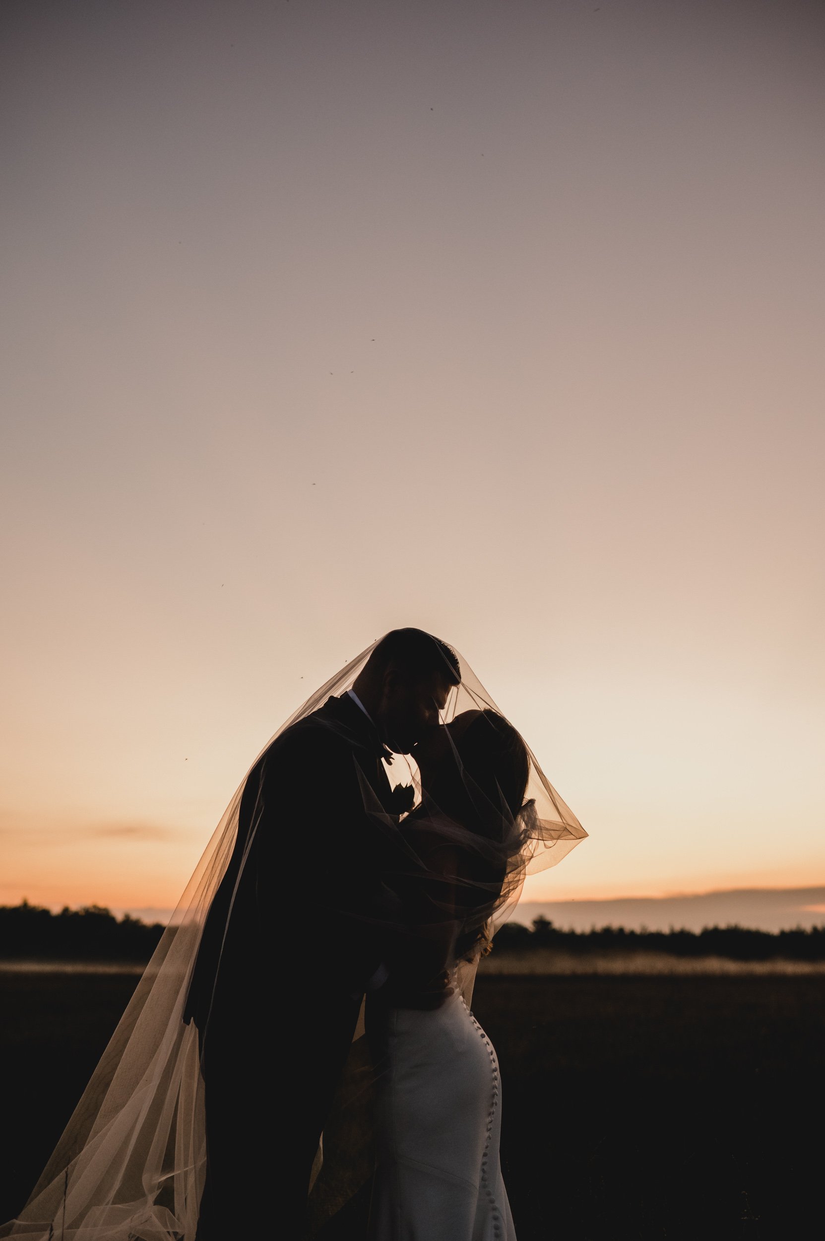 engle-olson-karlee-aarec-wedding-previews- (33 of 42).jpg