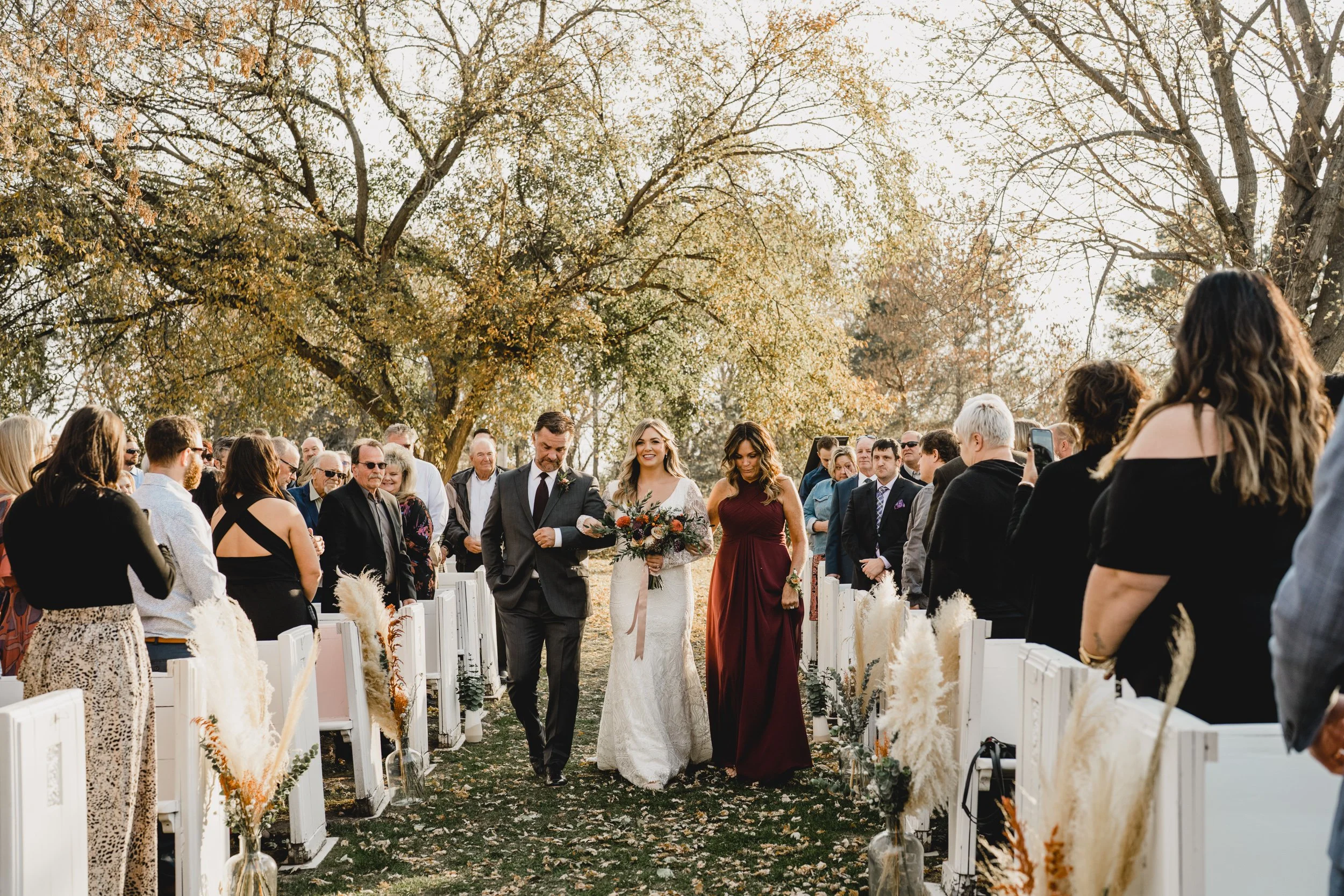 engle-olson-sadie-codey-wedding-previews- (23 of 40).jpg