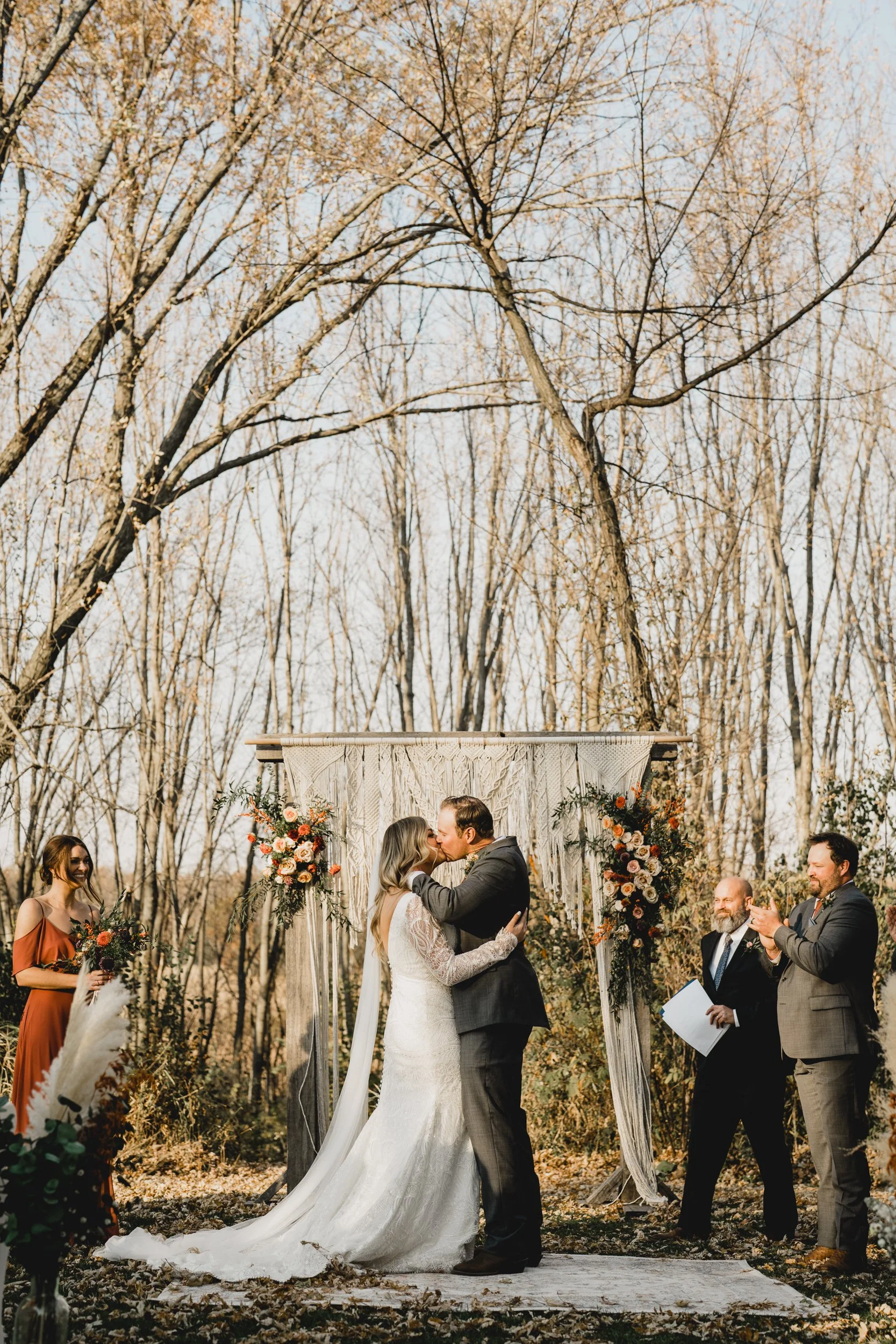 engle-olson-sadie-codey-wedding-previews- (24 of 40).jpg